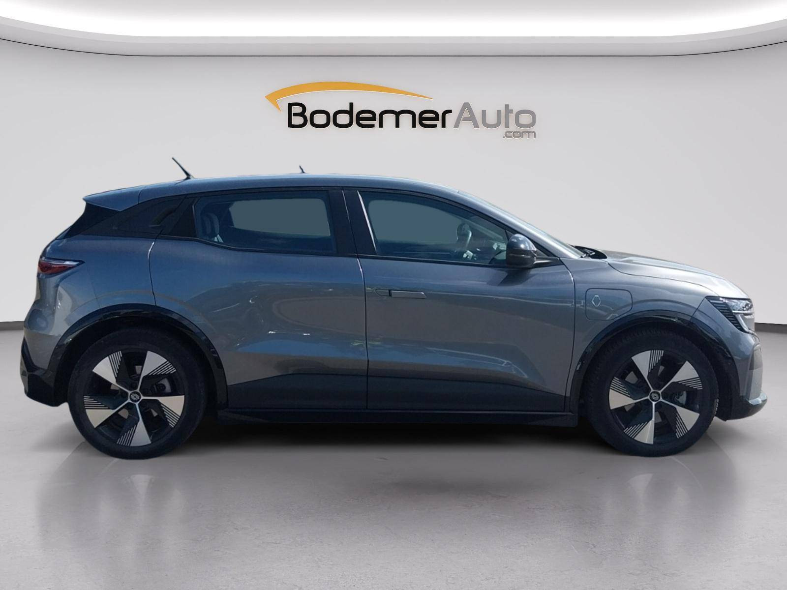 Vente en ligne Renault Megane E-Tech  EV60 220 ch super charge au prix de 23 990 €