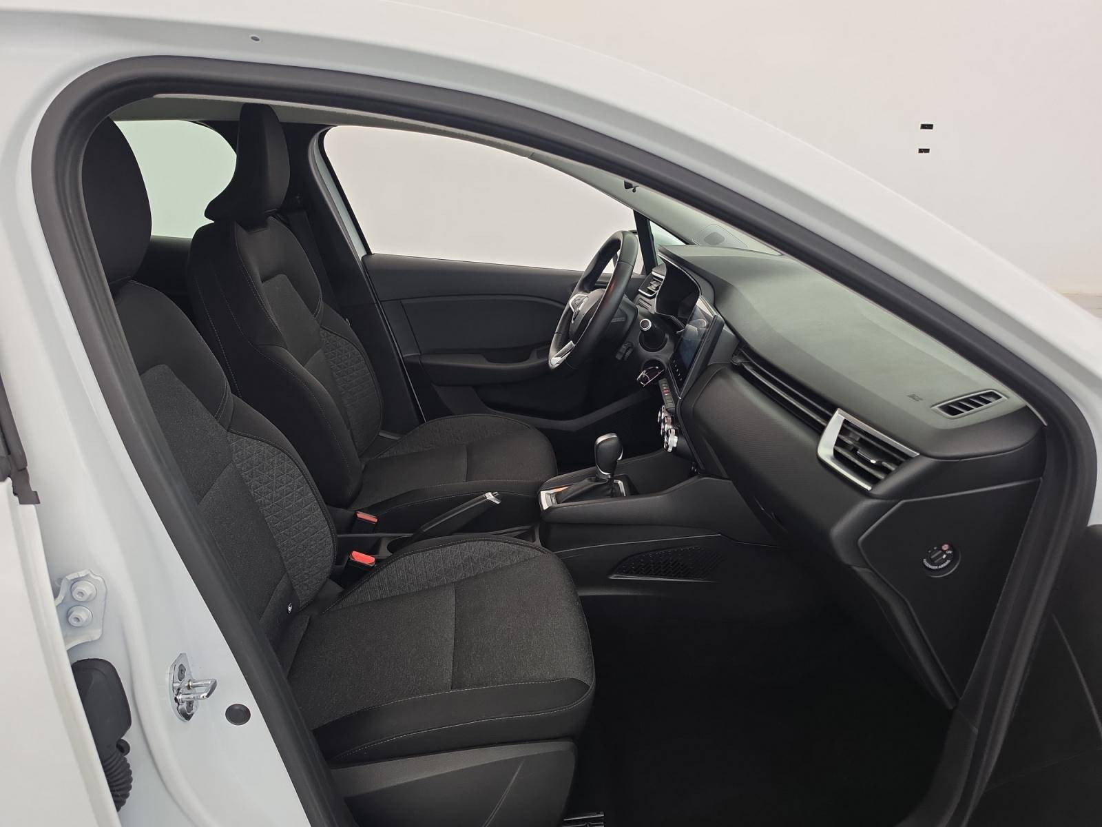 Vente en ligne Renault Clio 5 Clio E-Tech 140 au prix de 13 990 €