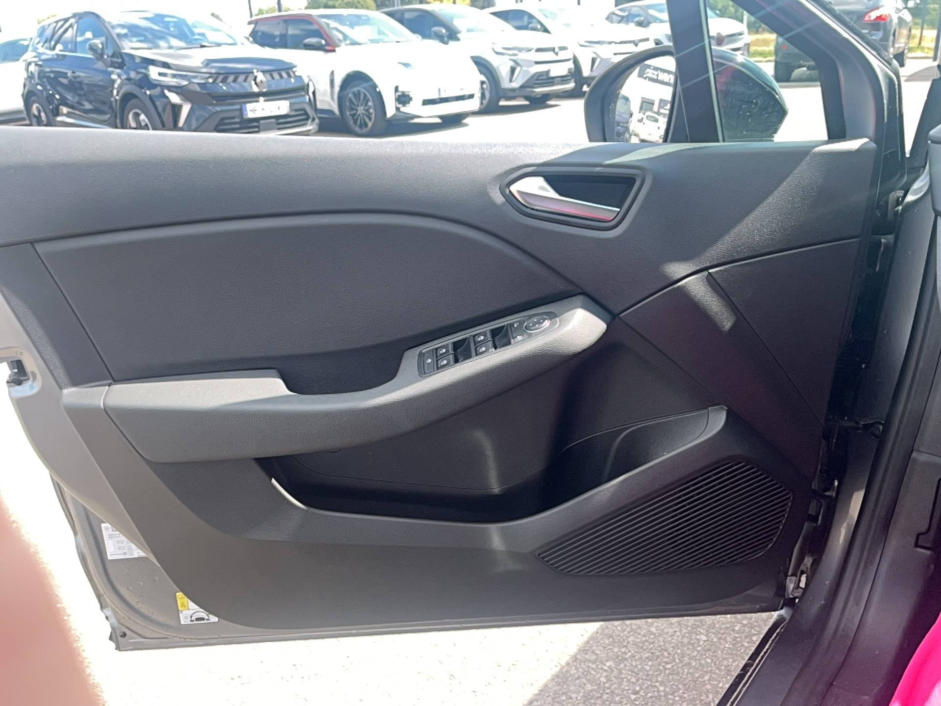 Vente en ligne Renault Clio 5 Clio E-Tech full hybrid 145 ch GSR2 au prix de 18 990 €