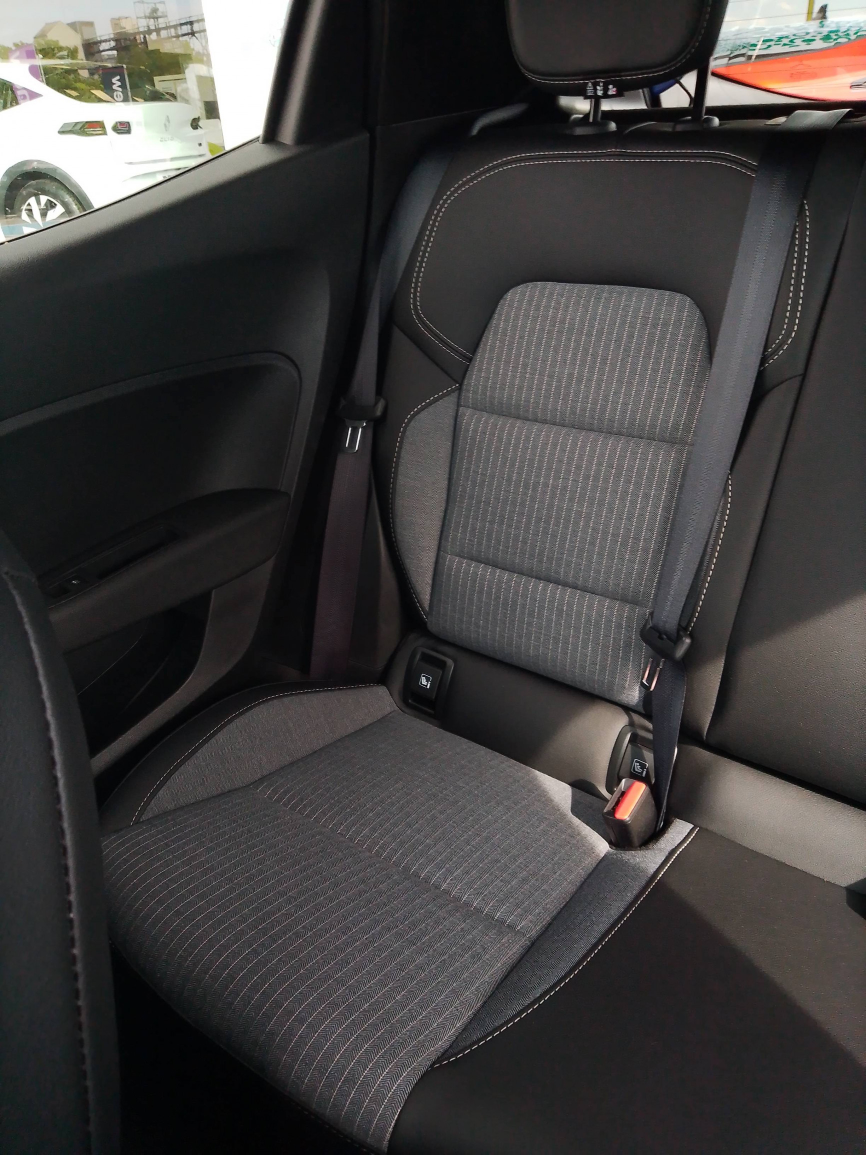 Vente en ligne Renault Clio 5 Clio TCe 90 au prix de 16 990 €