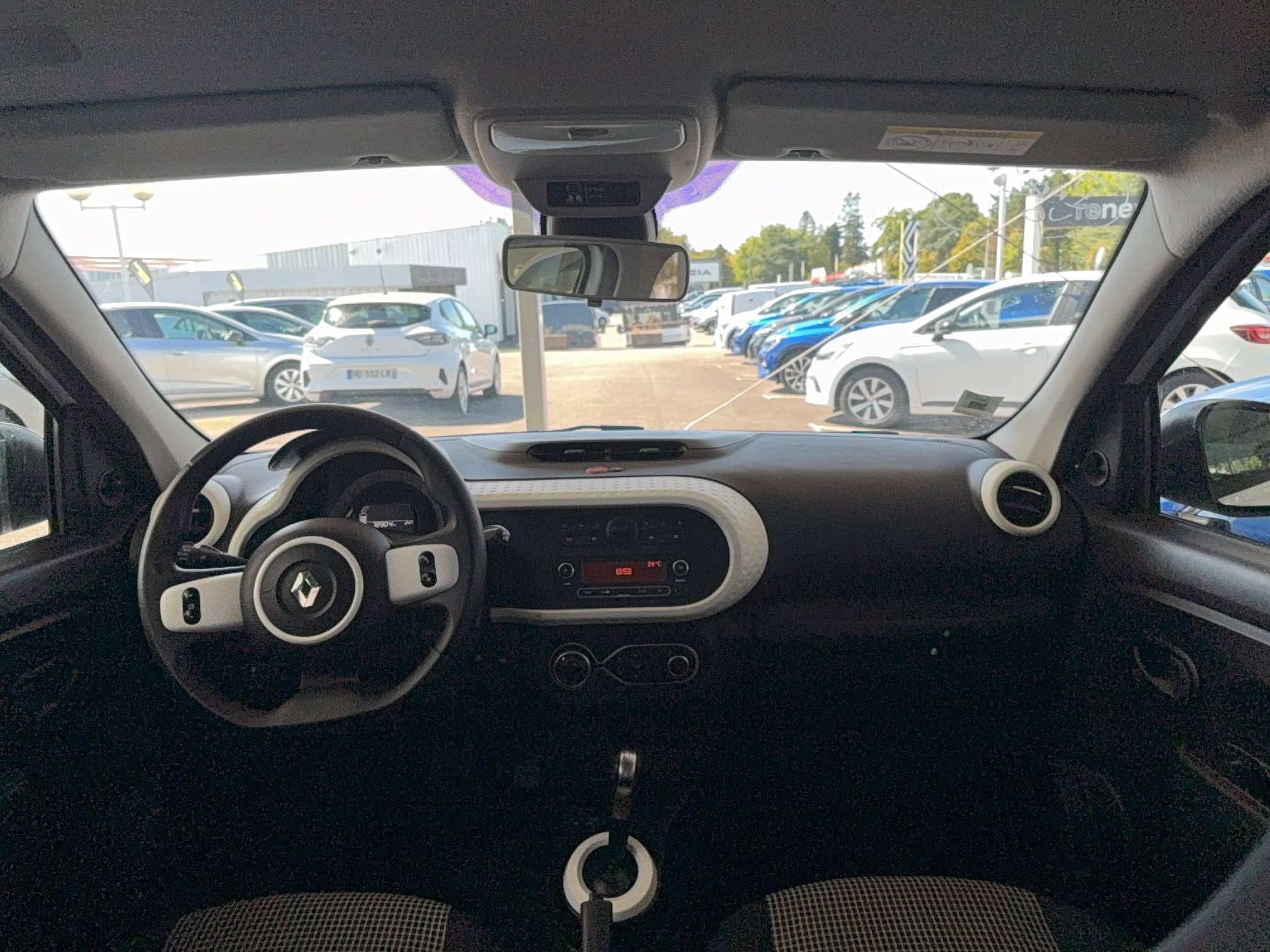 Vente en ligne Renault Twingo Electrique Twingo III E-Tech au prix de 9 990 €