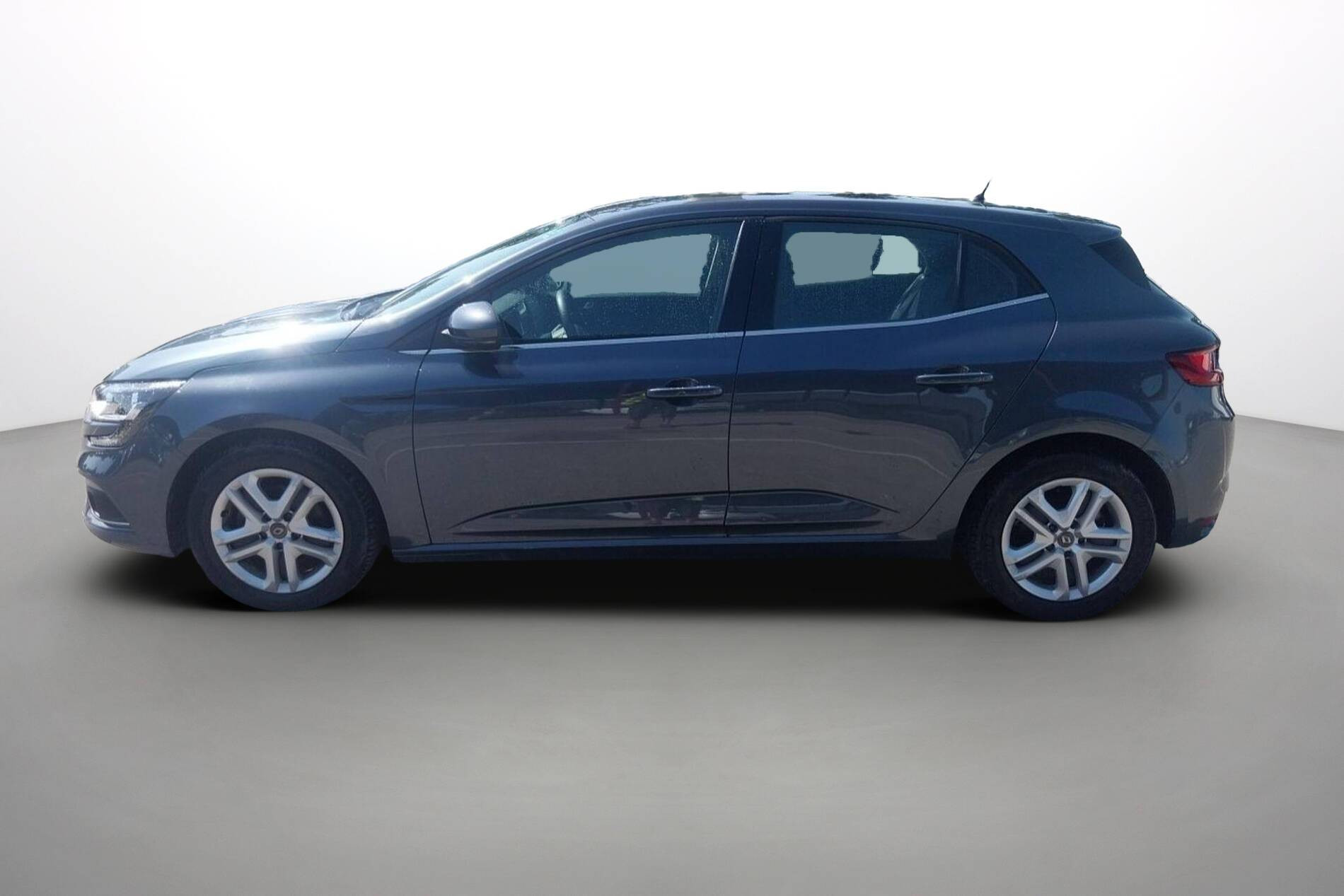 Vente en ligne Renault Megane 4 Mégane IV Berline Blue dCi 115 EDC au prix de 14 990 €