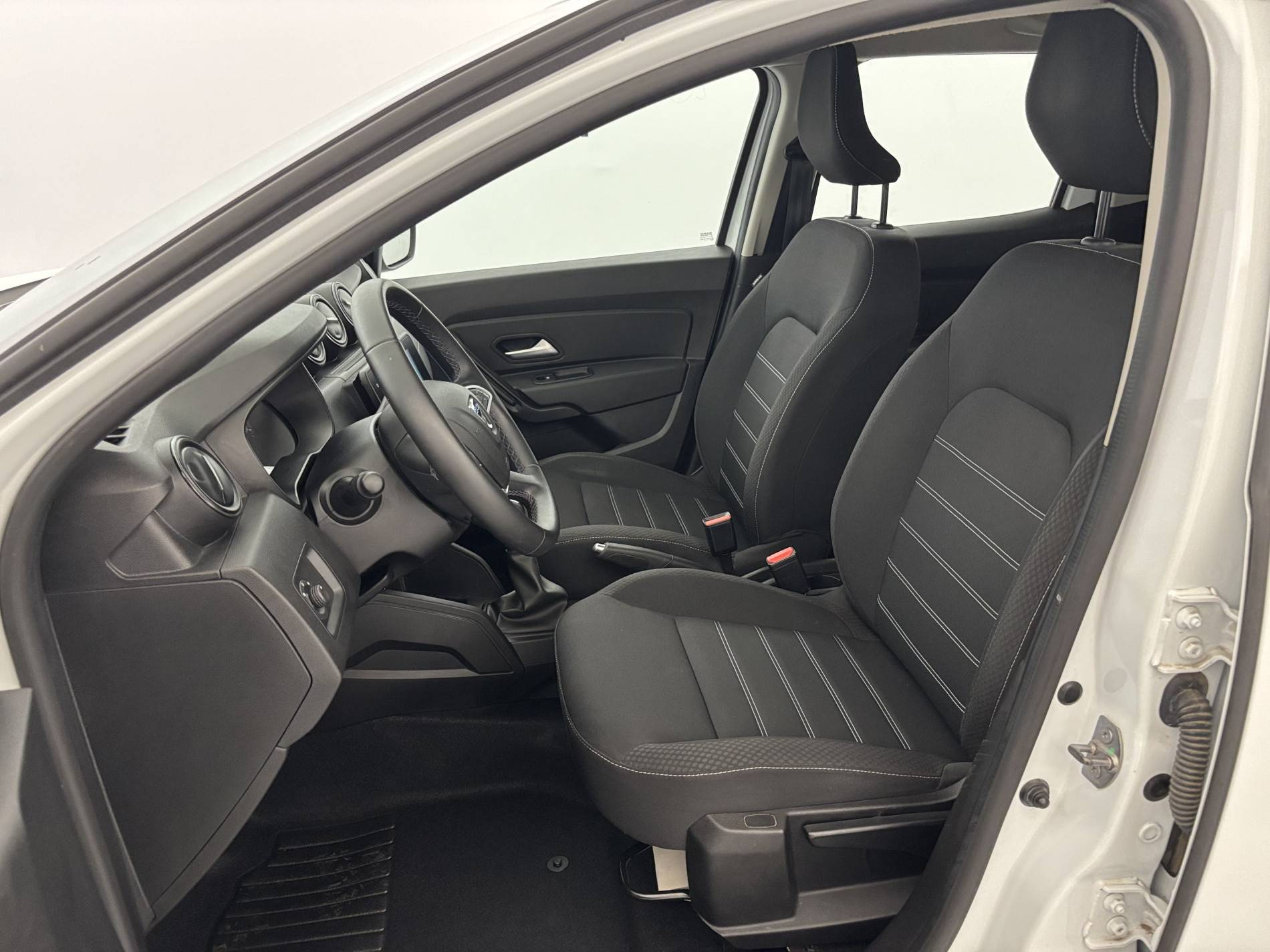 Vente en ligne Dacia Duster  TCe 150 FAP 4x2 EDC au prix de 17 390 €