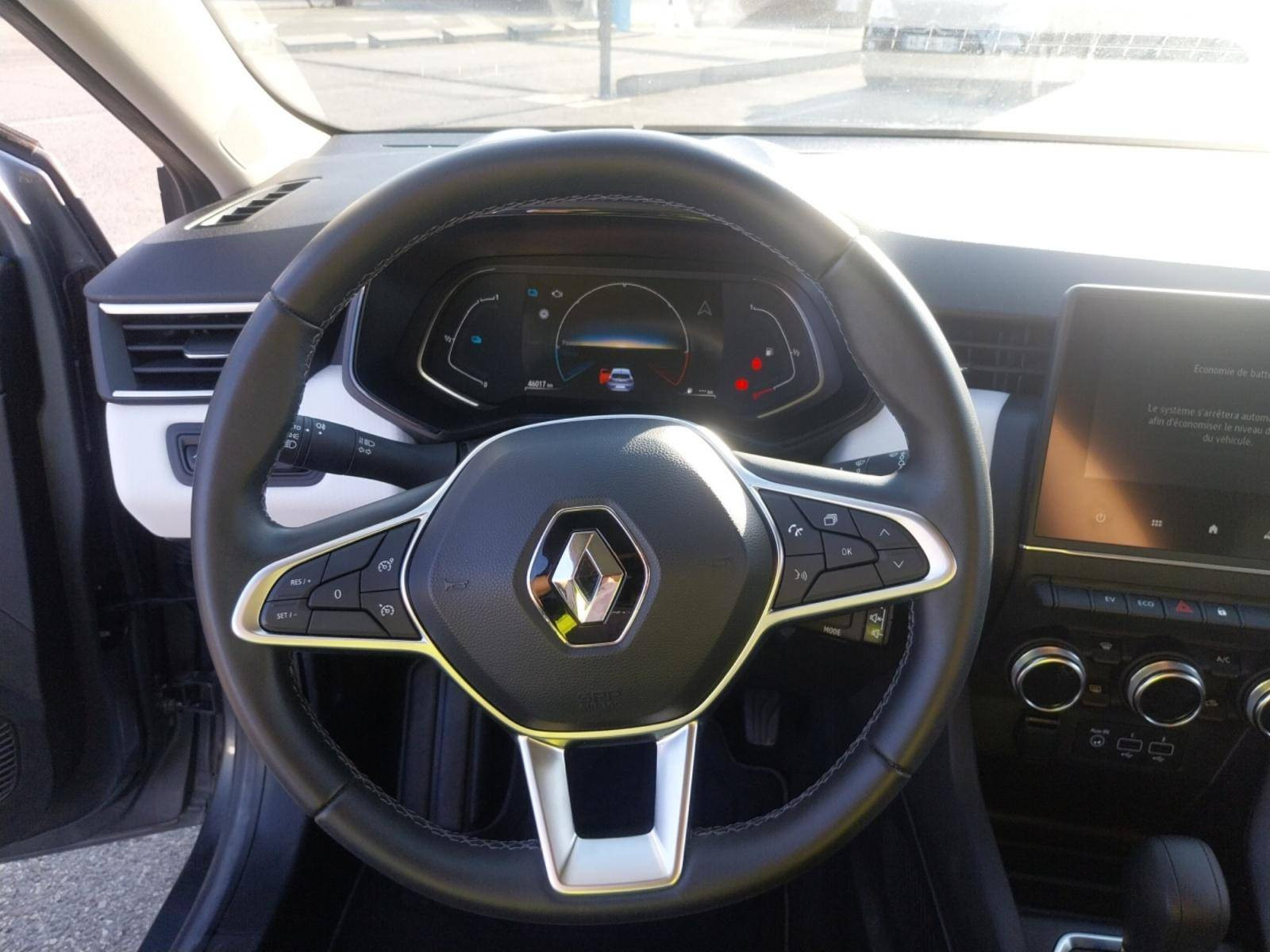 Vente en ligne Renault Clio 5 Clio E-Tech full hybrid 145 au prix de 16 140 €