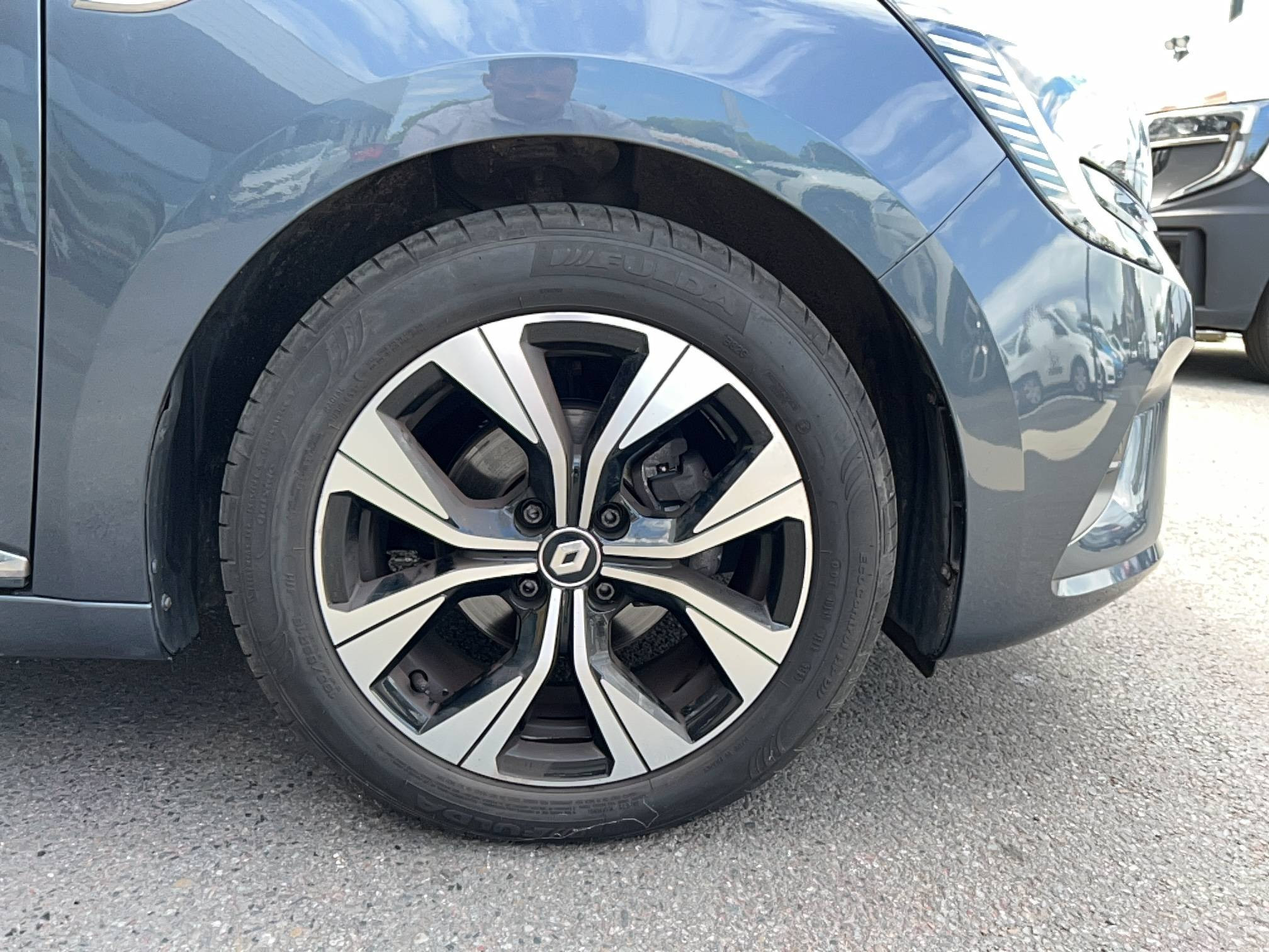 Vente en ligne Renault Clio 5 Clio TCe 90 - 21N au prix de 13 490 €
