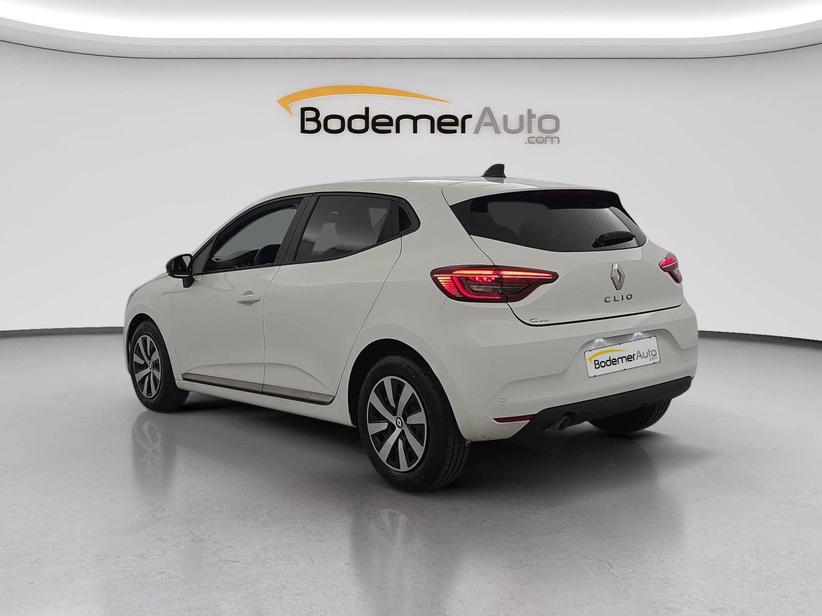 Vente en ligne Renault Clio 5 Clio TCe 90 au prix de 15 290 €