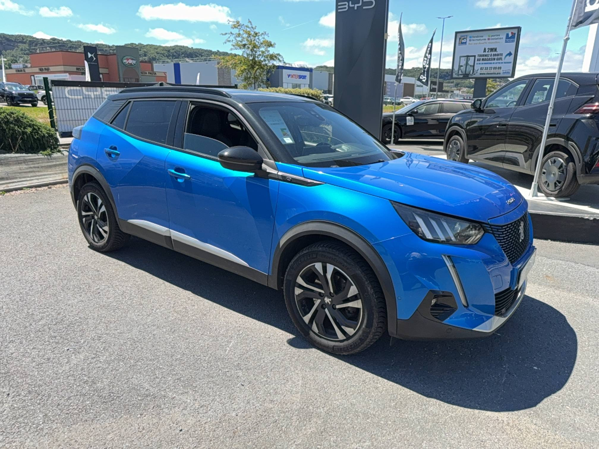 Vente en ligne Peugeot E-2008  136 ch au prix de 11 990 €