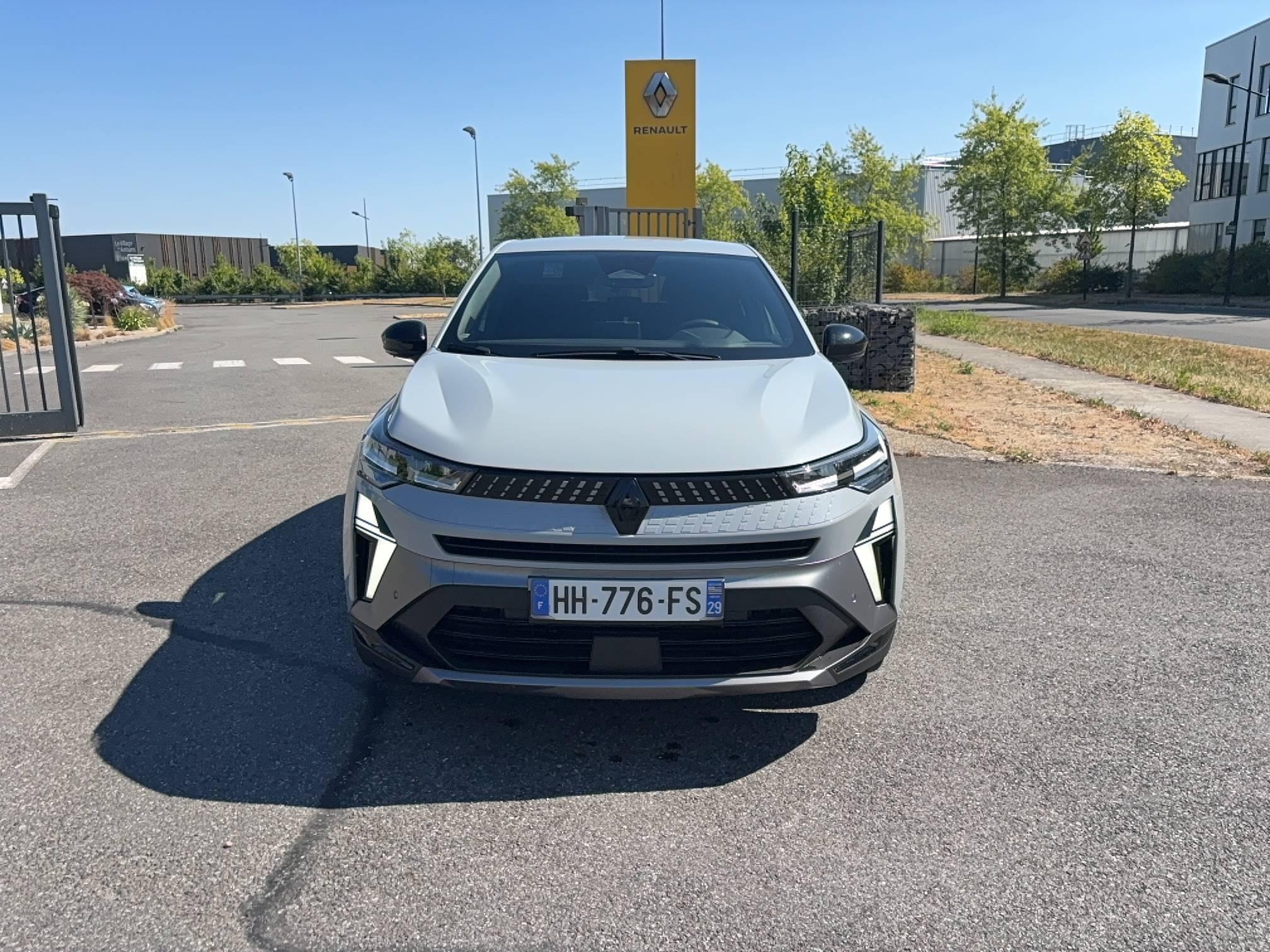 Vente en ligne Renault Captur  E-Tech full hybrid 160 ch au prix de 32 490 €