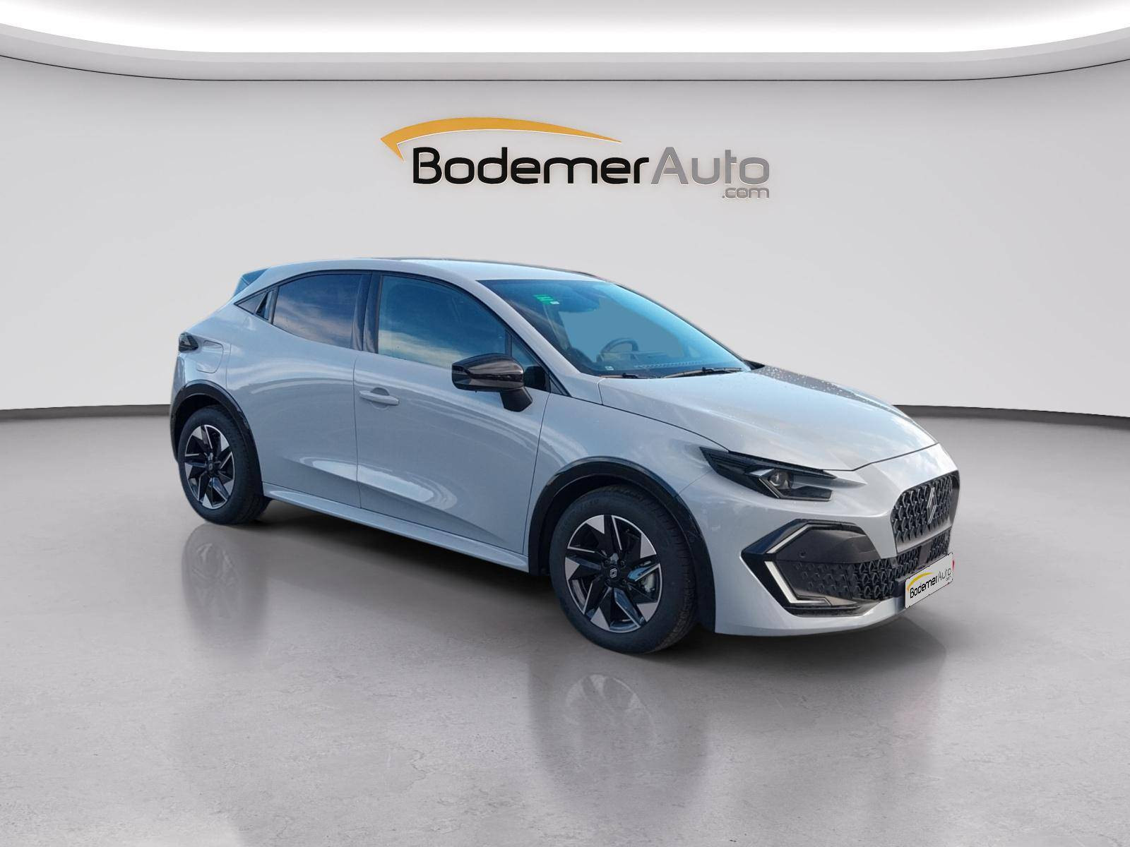 Vente en ligne Renault Clio 6 Clio E-Tech full hybrid 160 ch au prix de 26 490 €