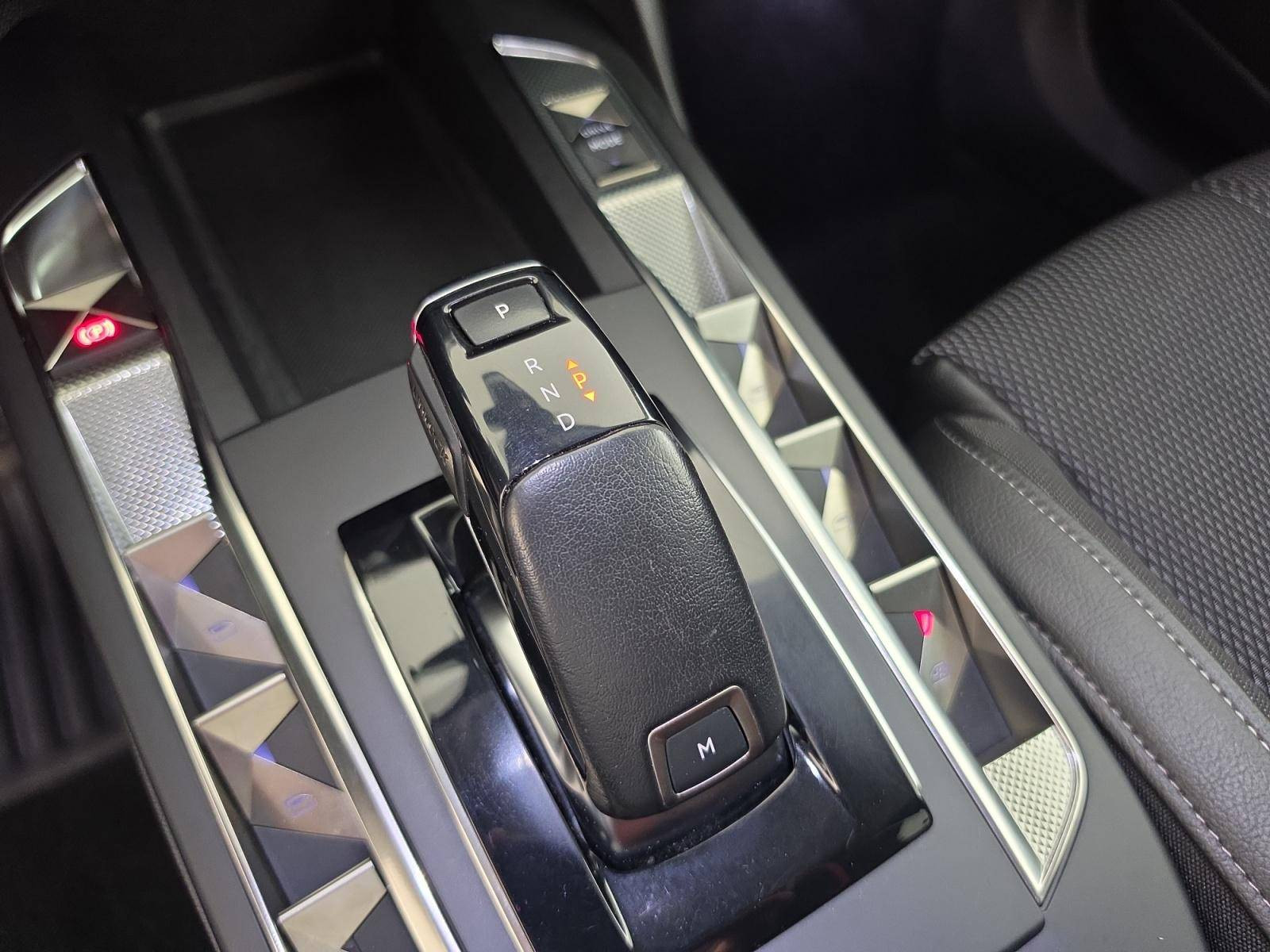 Vente en ligne Ds Ds3 Crossback DS3 Crossback BlueHDi 130 EAT8 au prix de 18 990 €