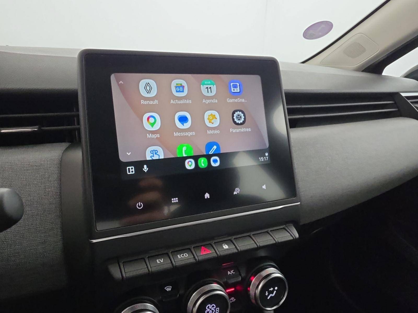 Vente en ligne Renault Clio 5 Clio E-Tech full hybrid 145 au prix de 16 490 €