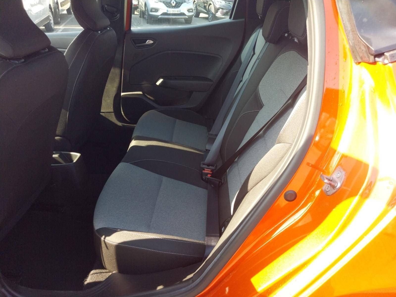 Vente en ligne Renault Clio 5 Clio TCe 90 au prix de 14 900 €
