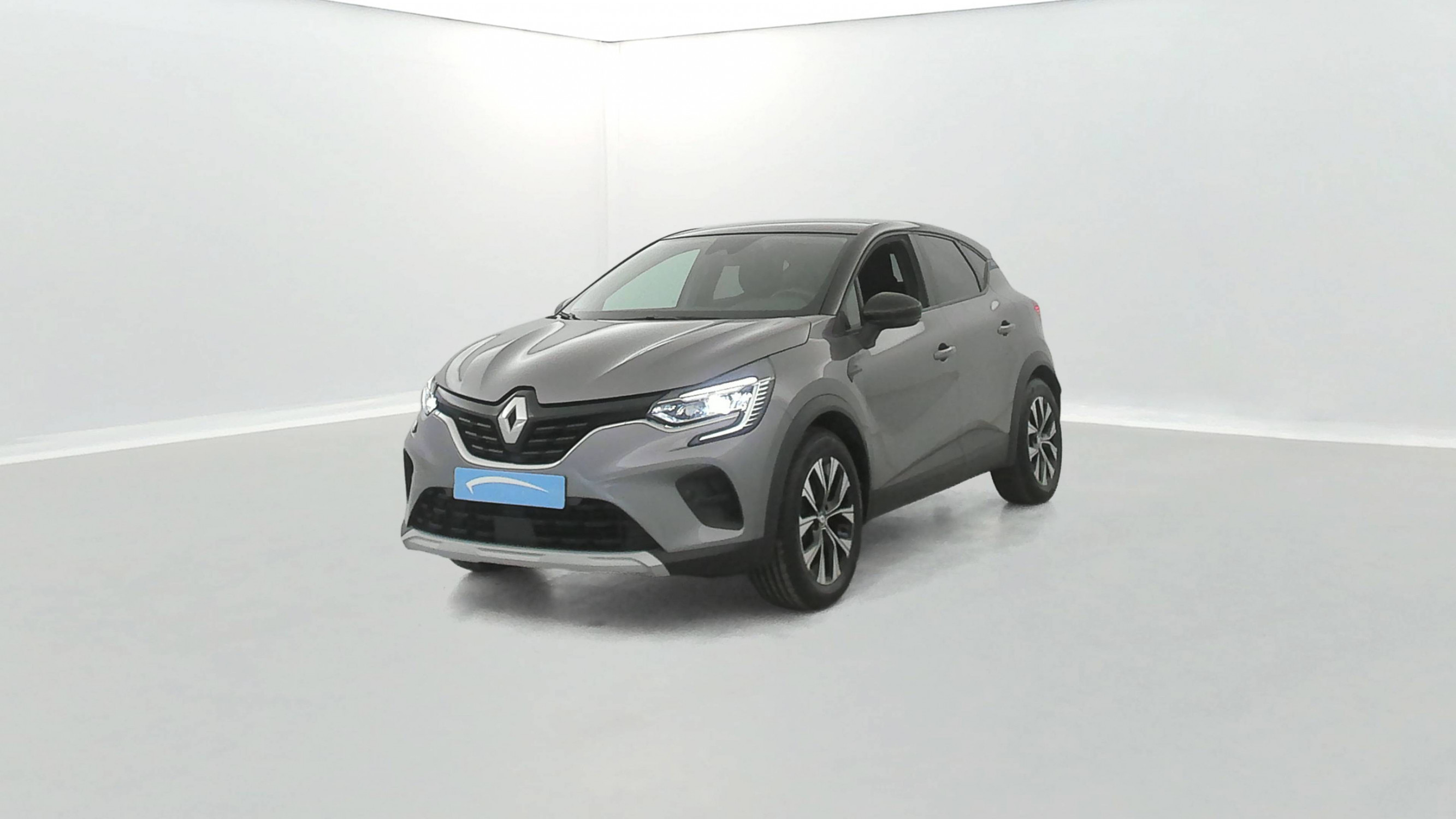 Renault Captur  E-Tech full hybrid 145 occasion de 2022 en vente à Guingamp