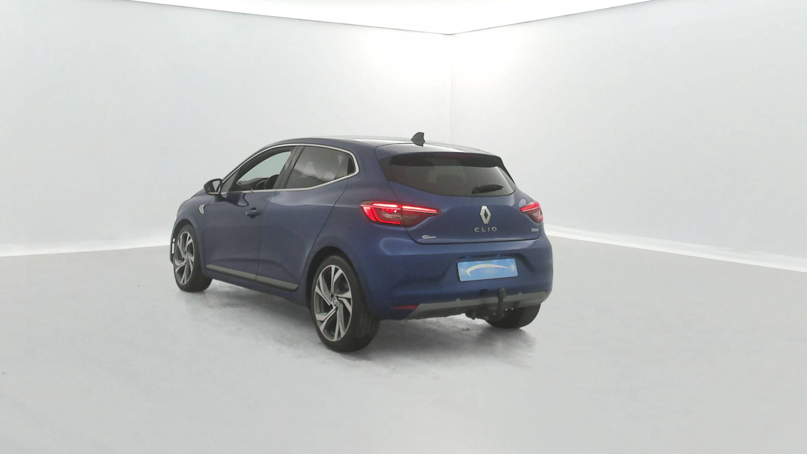 Vente en ligne Renault Clio 5 Clio E-Tech 140 - 21N au prix de 18 300 €