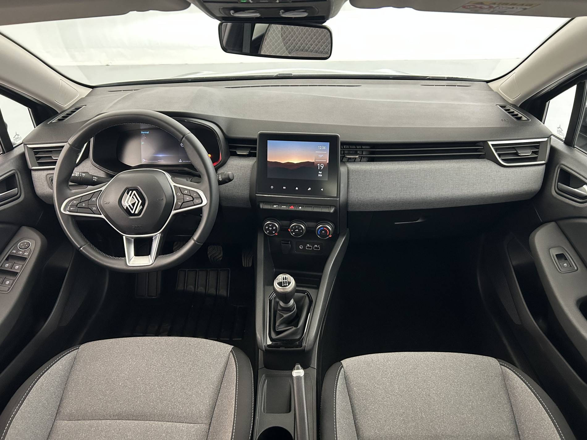 Vente en ligne Renault Clio 5 Clio TCe 90 au prix de 15 490 €