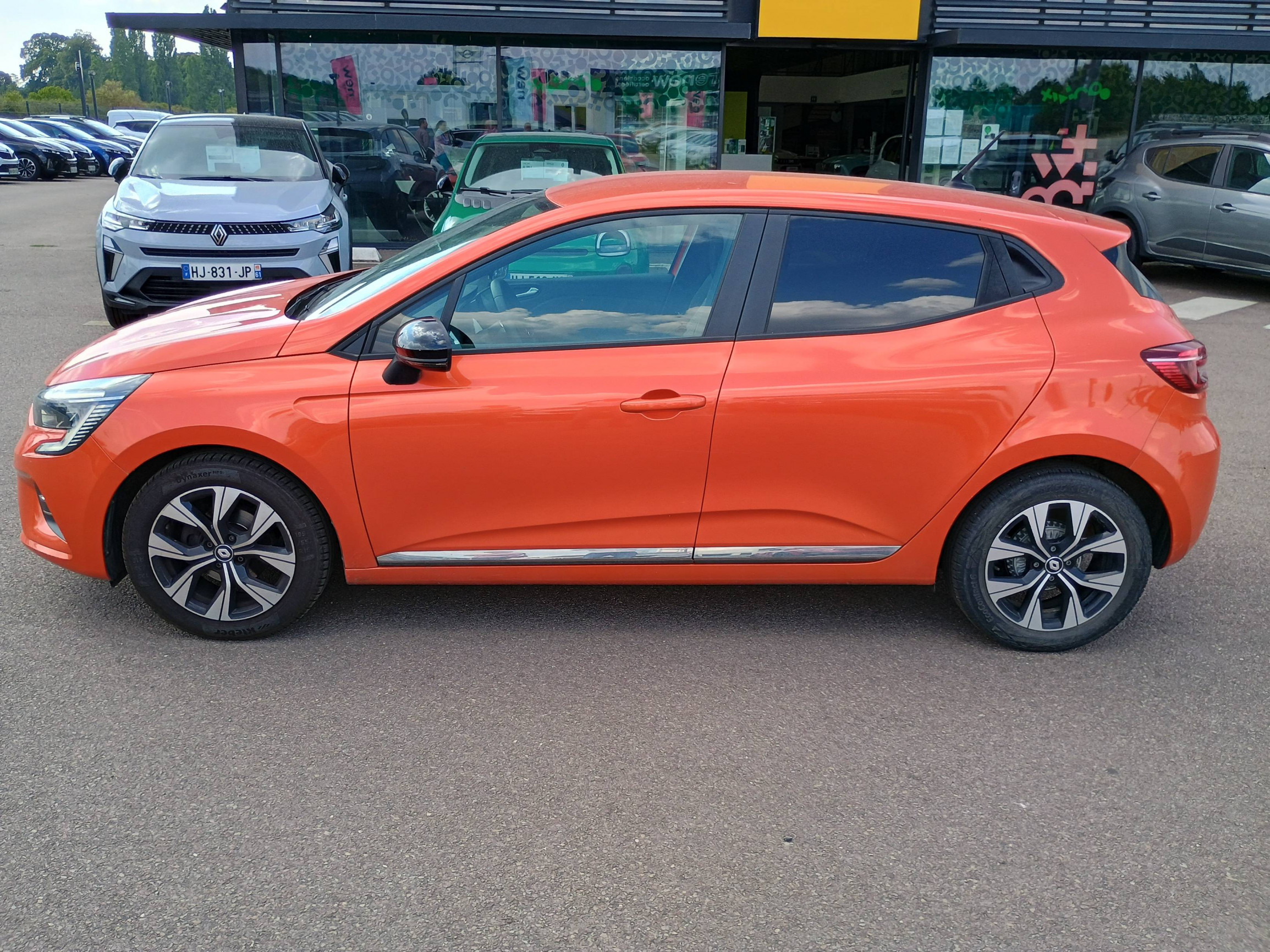 Vente en ligne Renault Clio 5 ECOLUTION SCE 65 CH au prix de 14 491 €