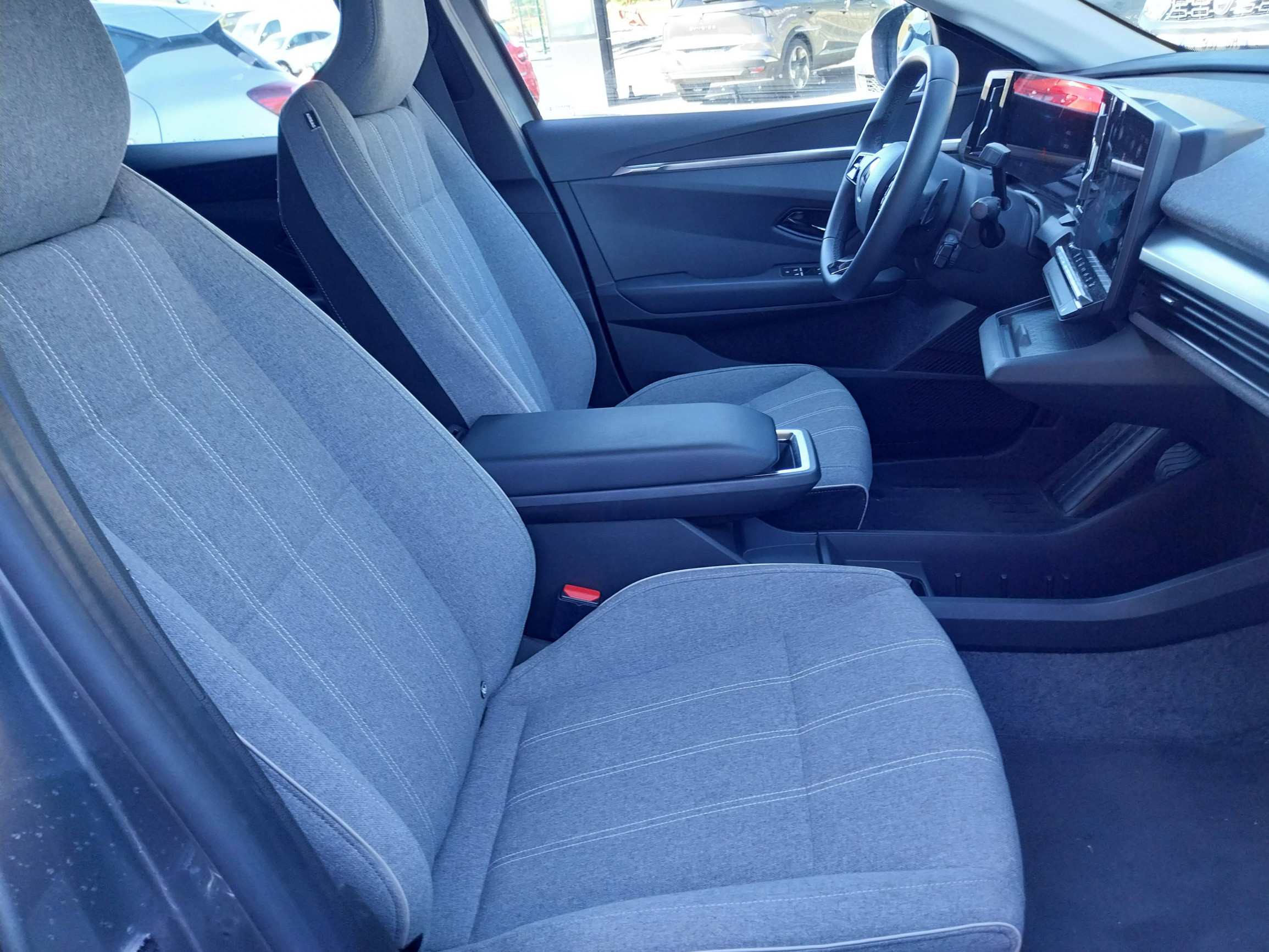 Vente en ligne Renault Megane E-Tech  EV40 130ch standard charge au prix de 19 990 €