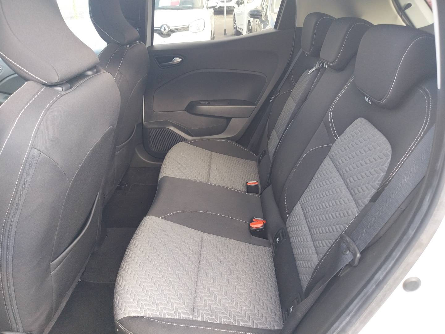 Vente en ligne Renault Clio 5 Clio TCe 90 au prix de 14 990 €