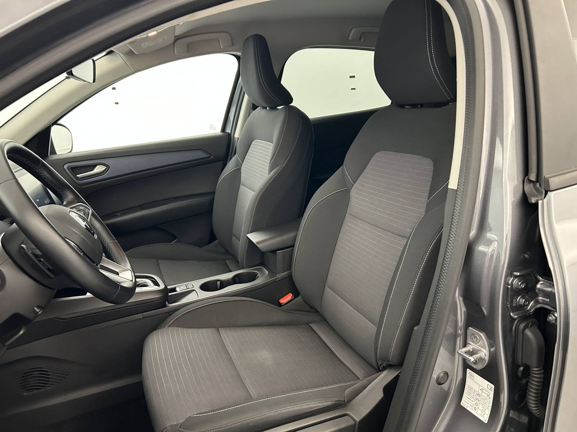 Vente en ligne Renault Arkana  mild hybrid 140 EDC FAP - 22 au prix de 18 790 €