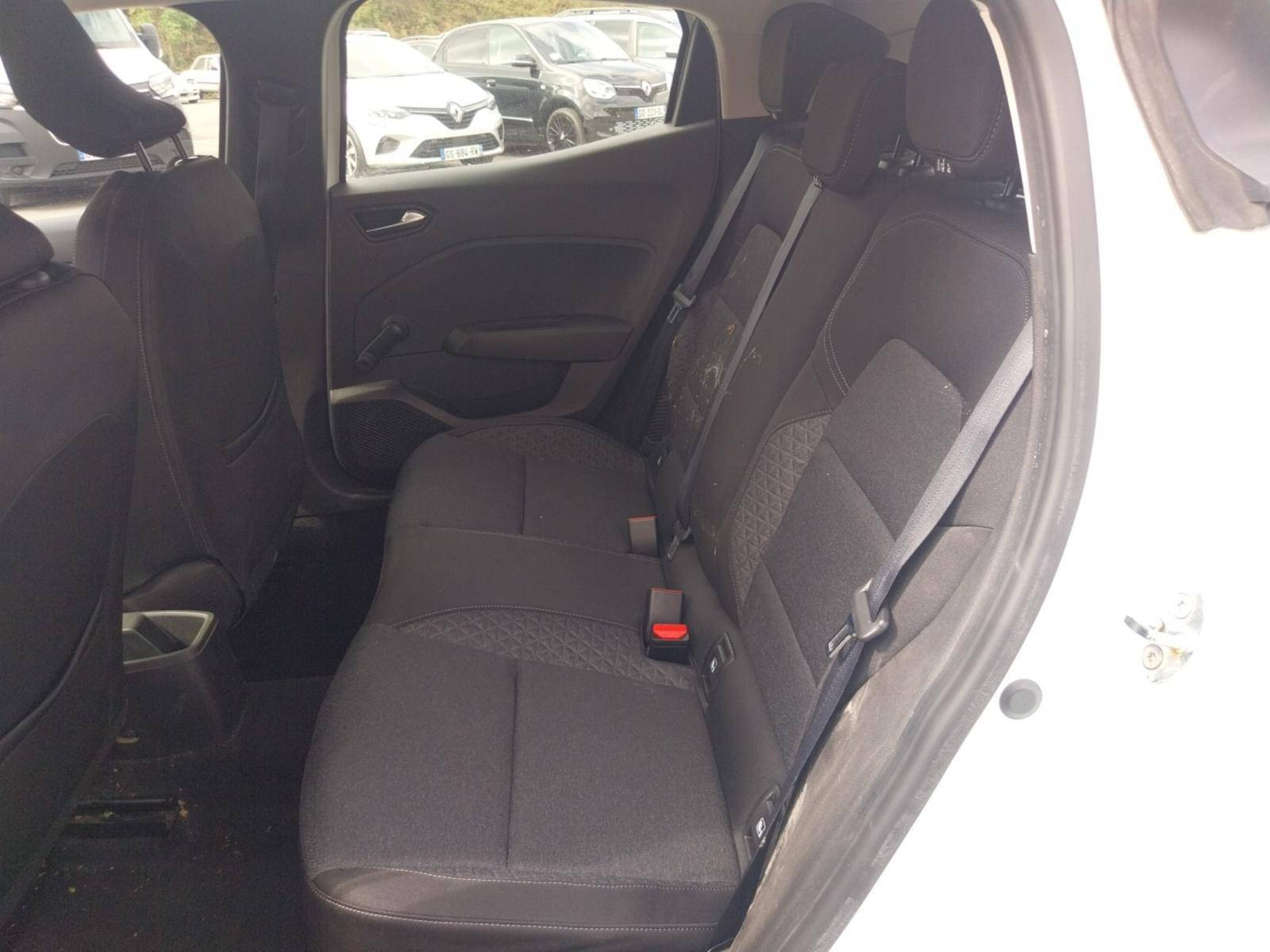 Vente en ligne Renault Clio 5 Clio E-Tech 140 au prix de 12 990 €