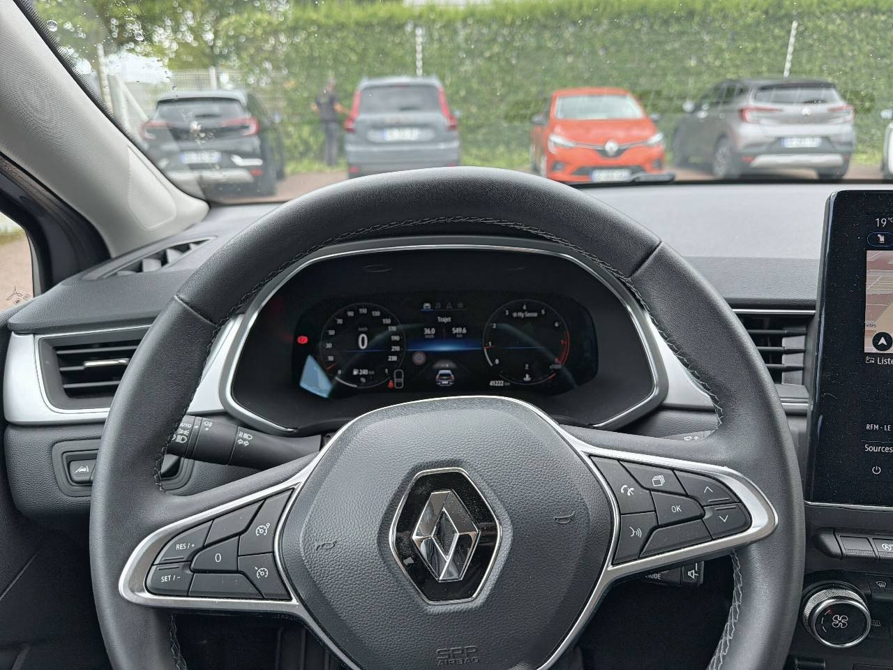 Vente en ligne Renault Captur  mild hybrid 140 au prix de 17 480 €