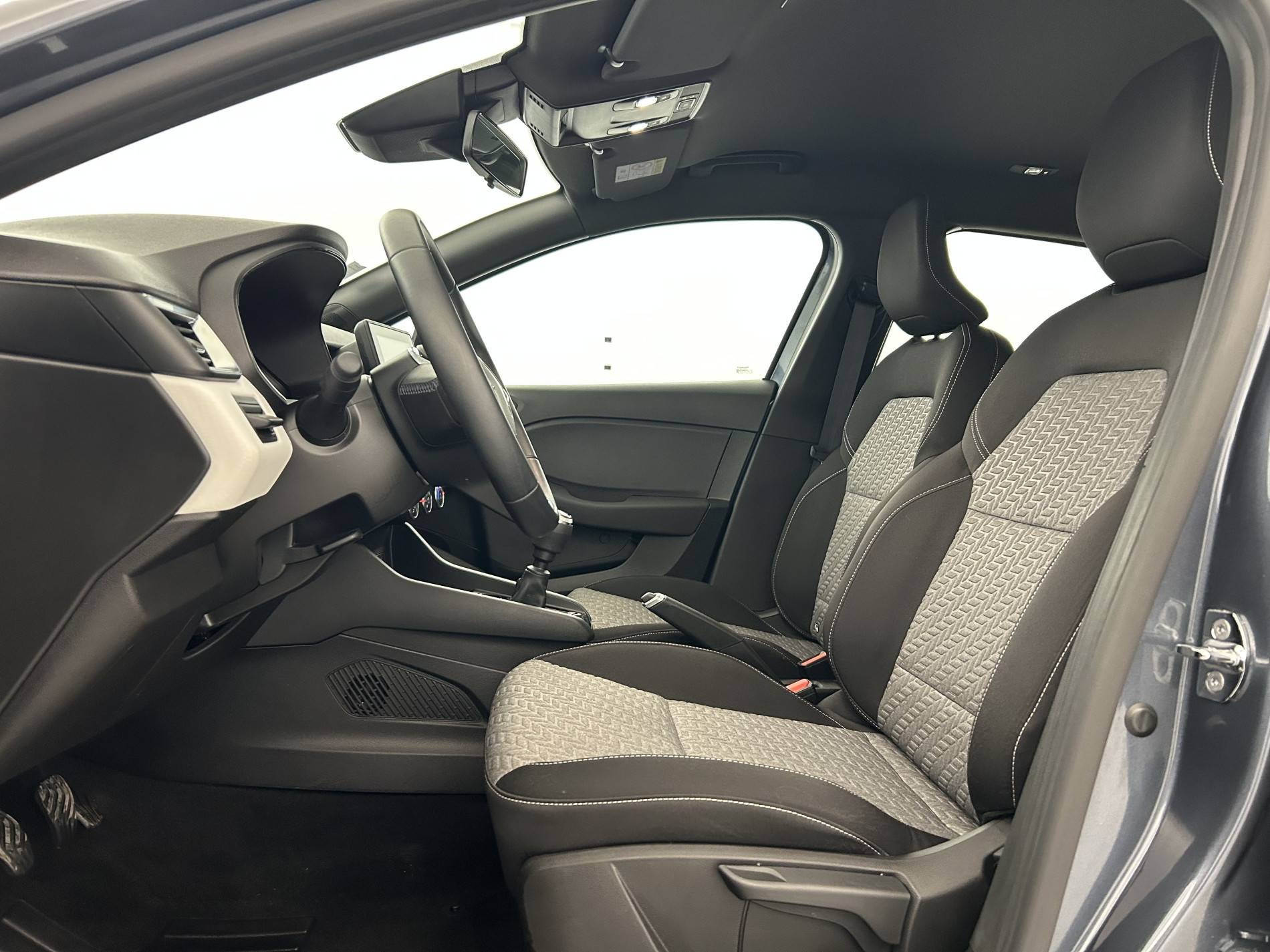 Vente en ligne Renault Clio 5 Clio TCe 90 - 21N au prix de 14 990 €