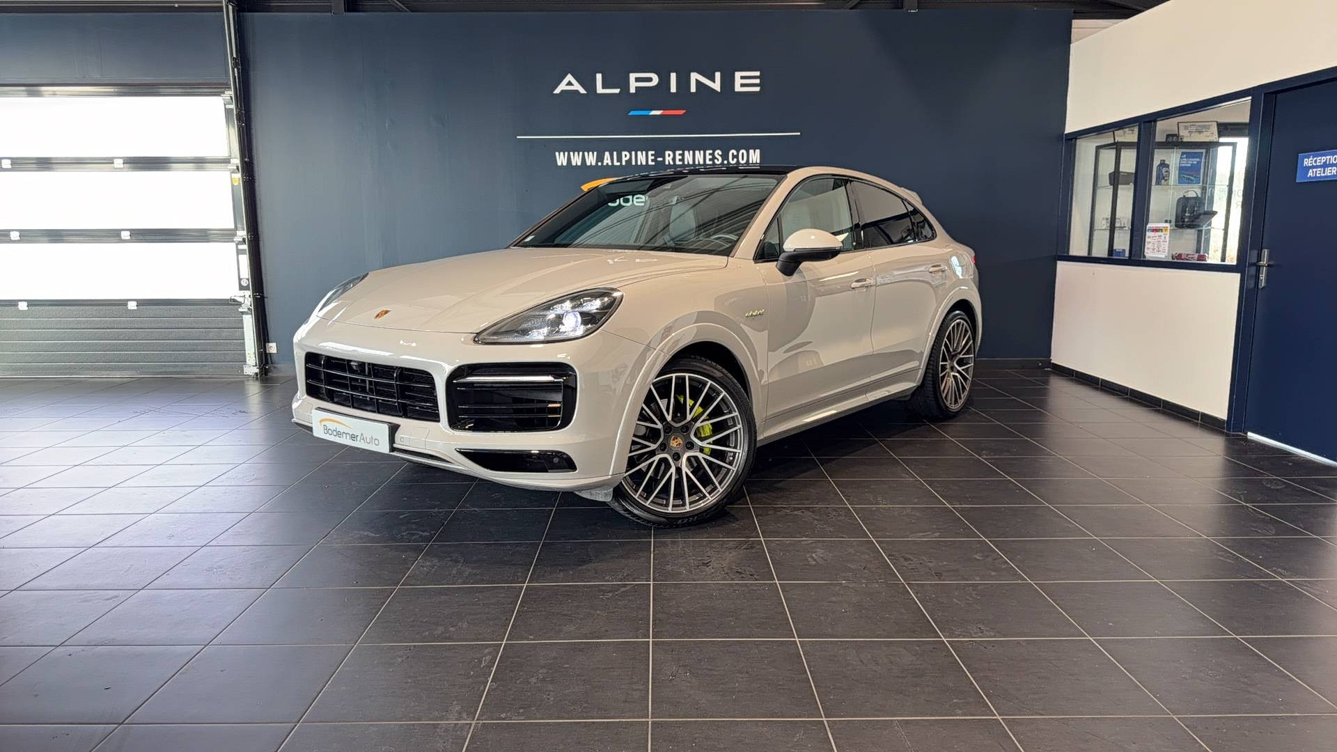 Porsche Cayenne  E-Hybrid 3.0 V6 462 ch Tiptronic BVA occasion de 2022 en vente à Rennes