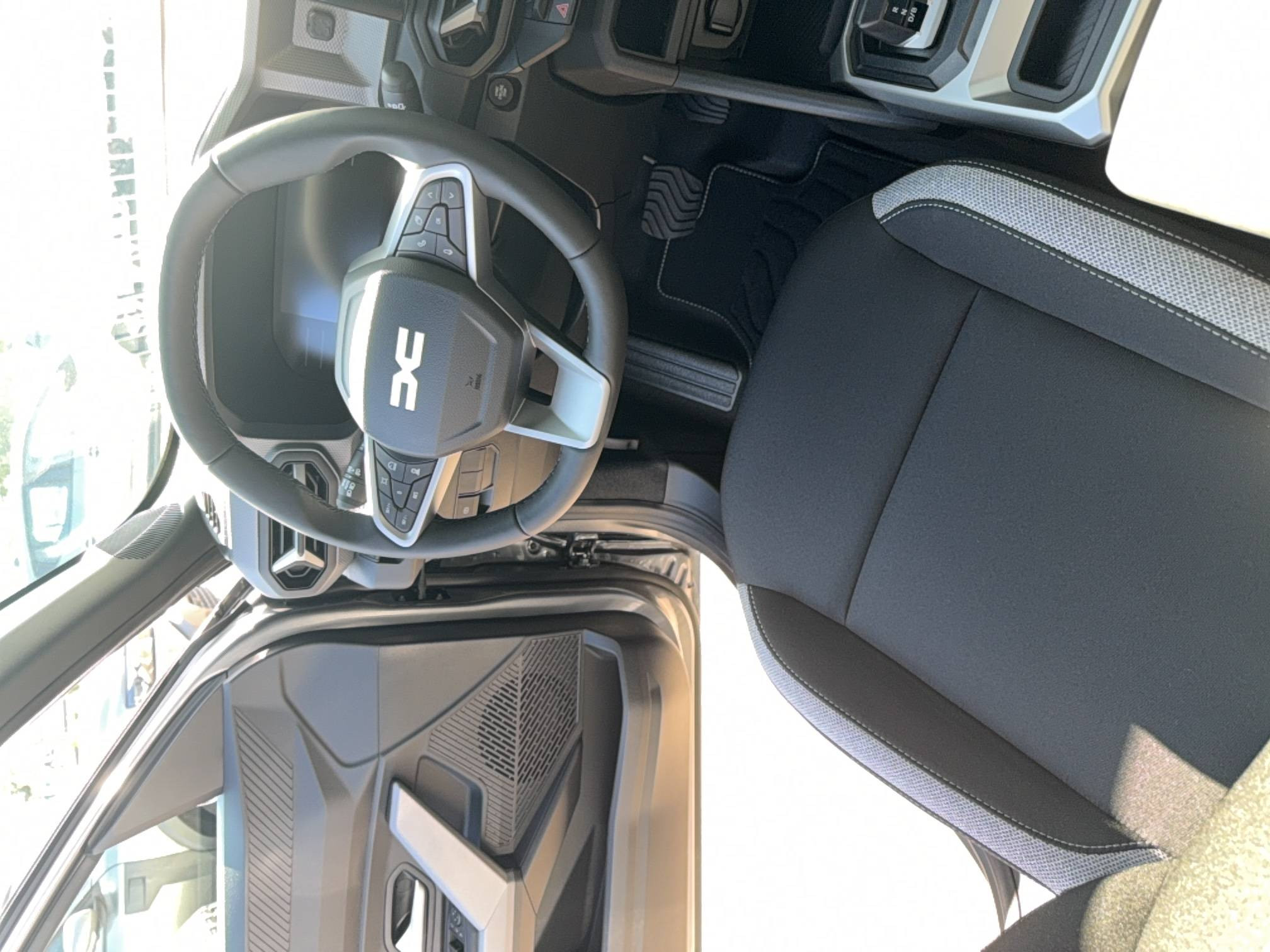 Vente en ligne Dacia Duster  Hybrid 155 au prix de 29 890 €