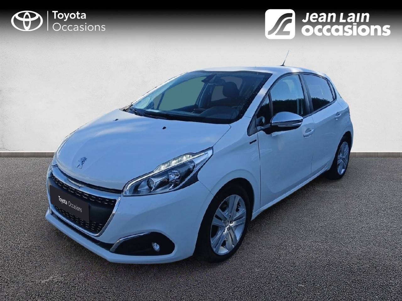 Vente en ligne PEUGEOT 208 208 PureTech 82ch S&S BVM5 6.2 Evap Signature de 2019 au prix de 8 900 €