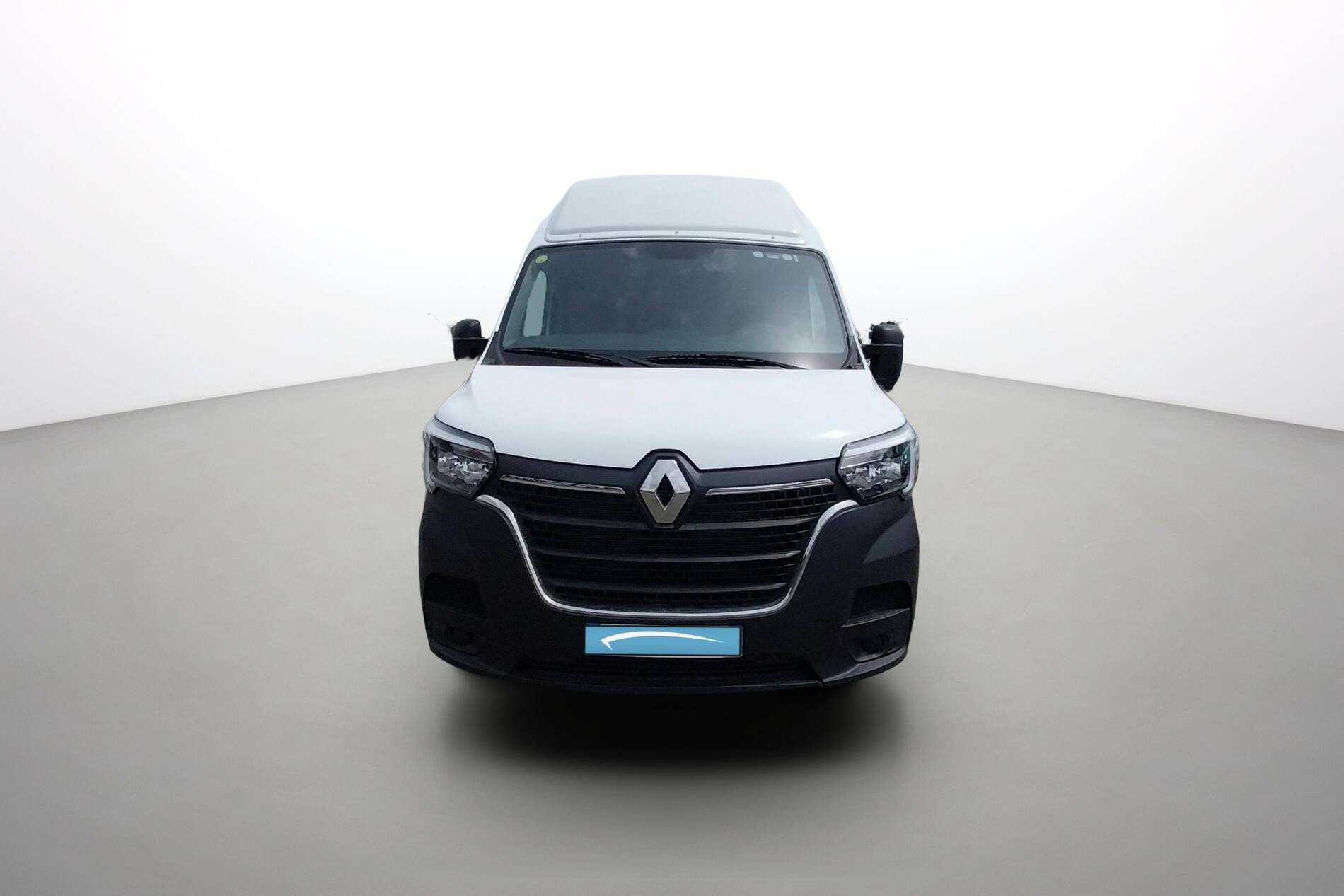 Vente en ligne Renault Master Fourgon MASTER FGN TRAC F3500 L3H3 BLUE DCI 135 au prix de 29 590 €