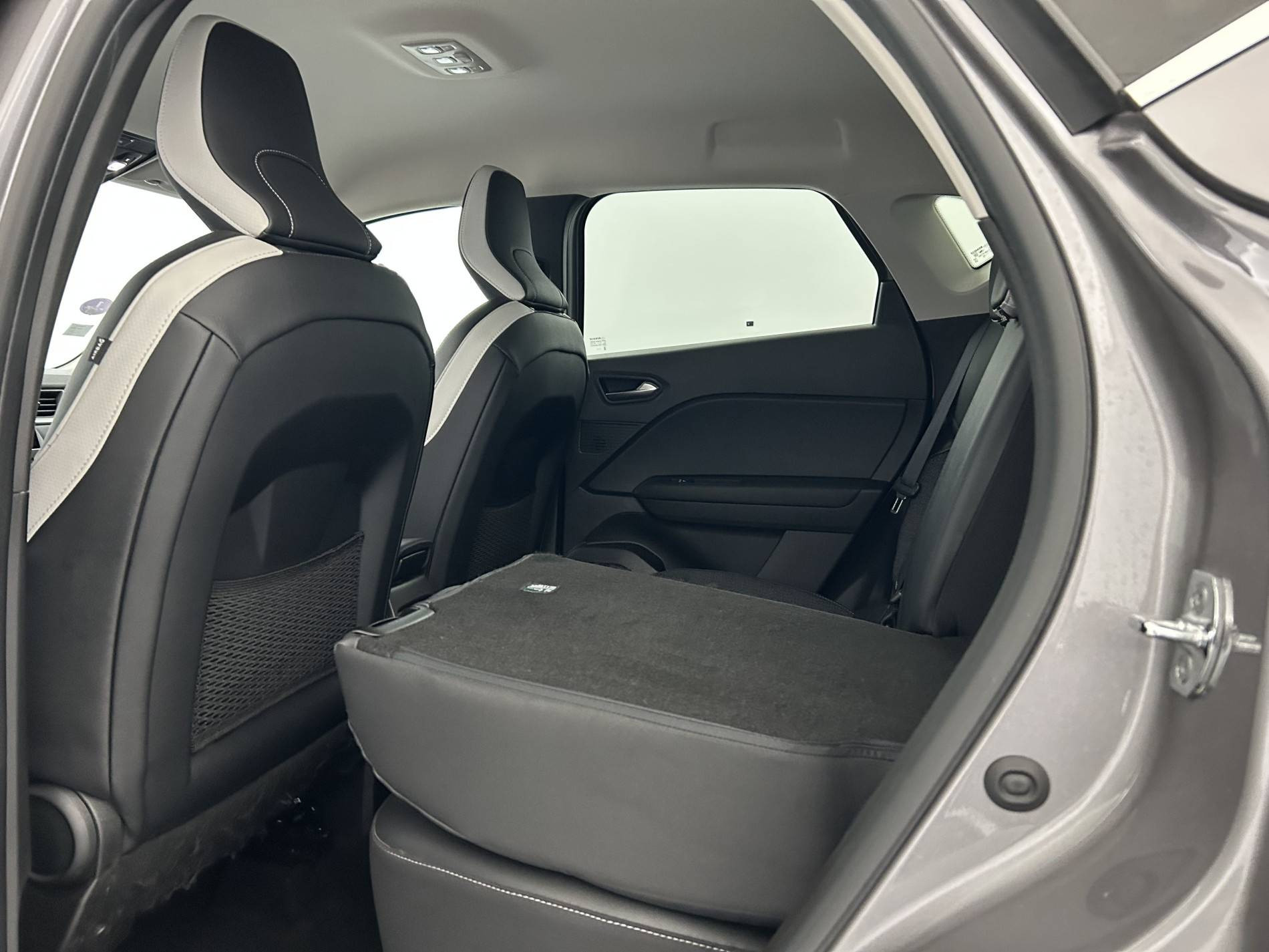 Vente en ligne Renault Captur  TCe 160 EDC - 21 au prix de 17 990 €