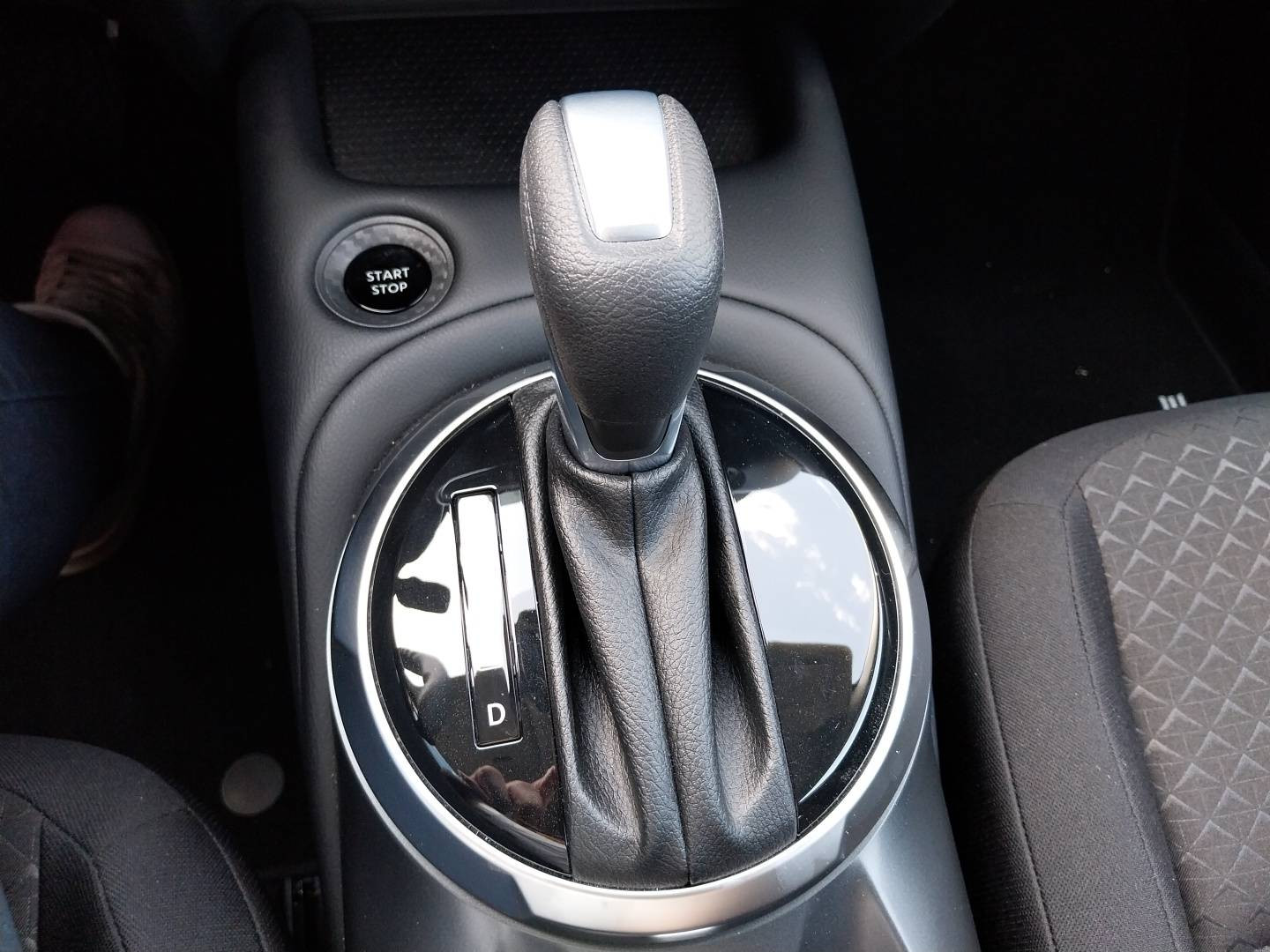 Vente en ligne Nissan Juke  HYBRID 143 au prix de 24 990 €