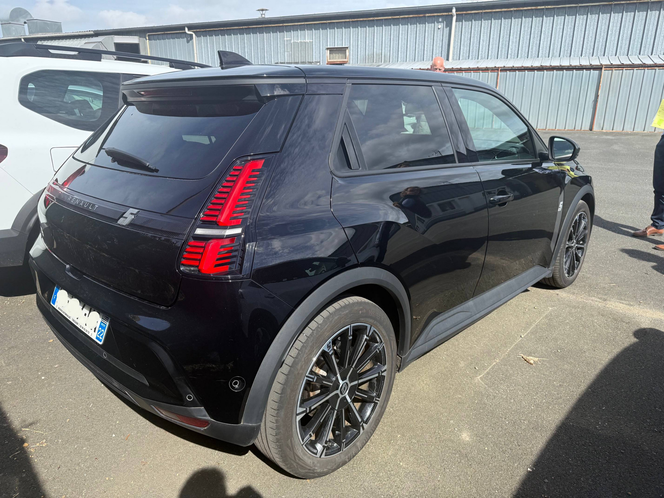Vente en ligne Renault R5 E-Tech  150 ch autonomie confort au prix de 26 990 €