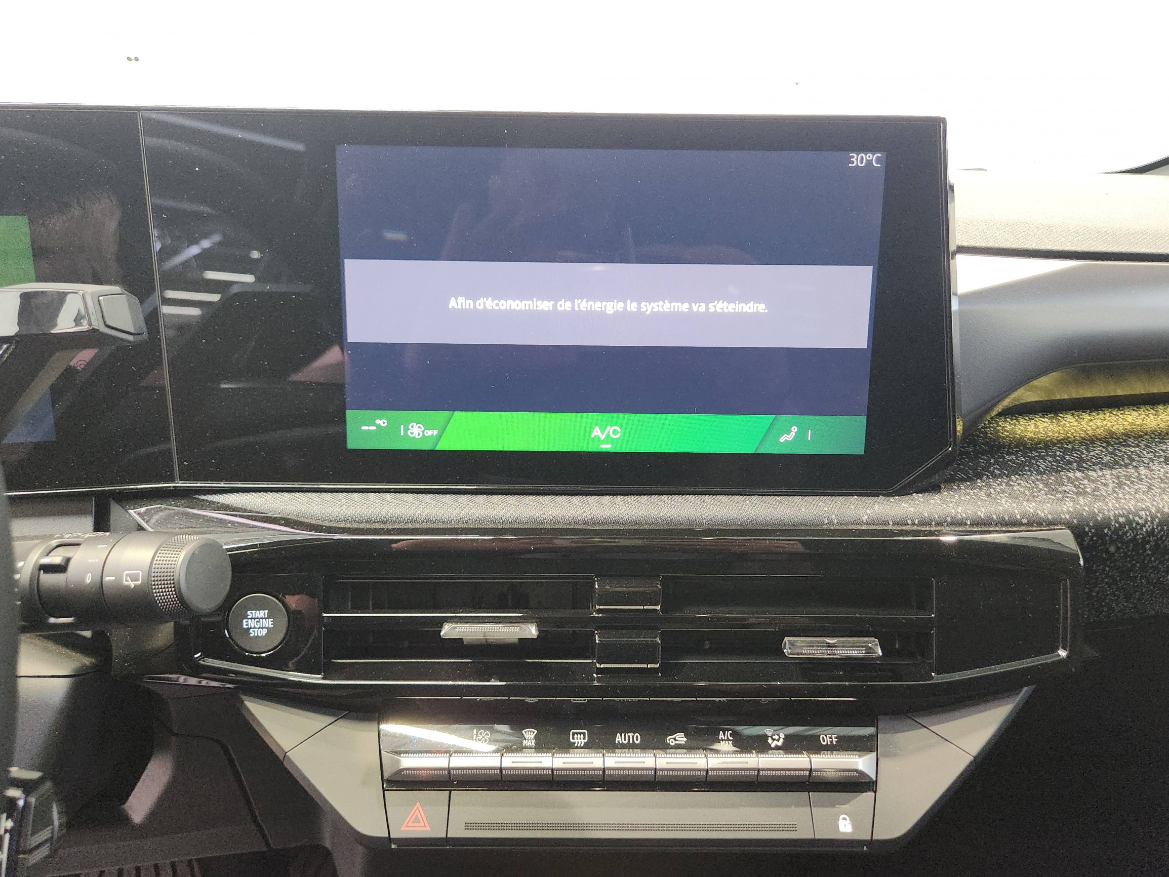 Vente en ligne Renault Clio 6 Clio E-Tech full hybrid 160 ch au prix de 26 190 €