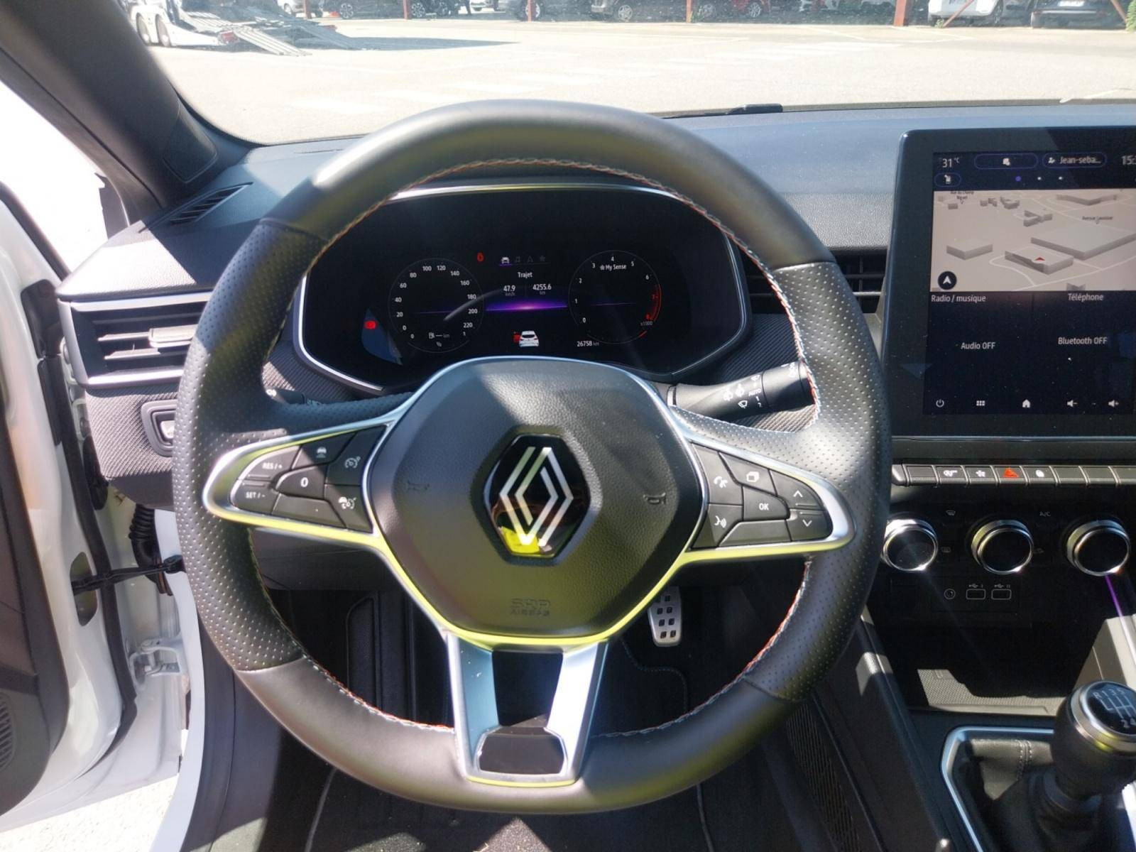 Vente en ligne Renault Clio 5 Clio TCe 90 au prix de 18 990 €