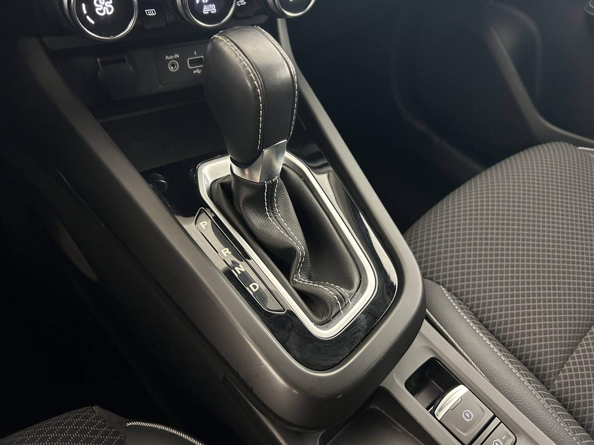 Vente en ligne Renault Arkana  TCe 140 EDC FAP - 21B au prix de 18 990 €