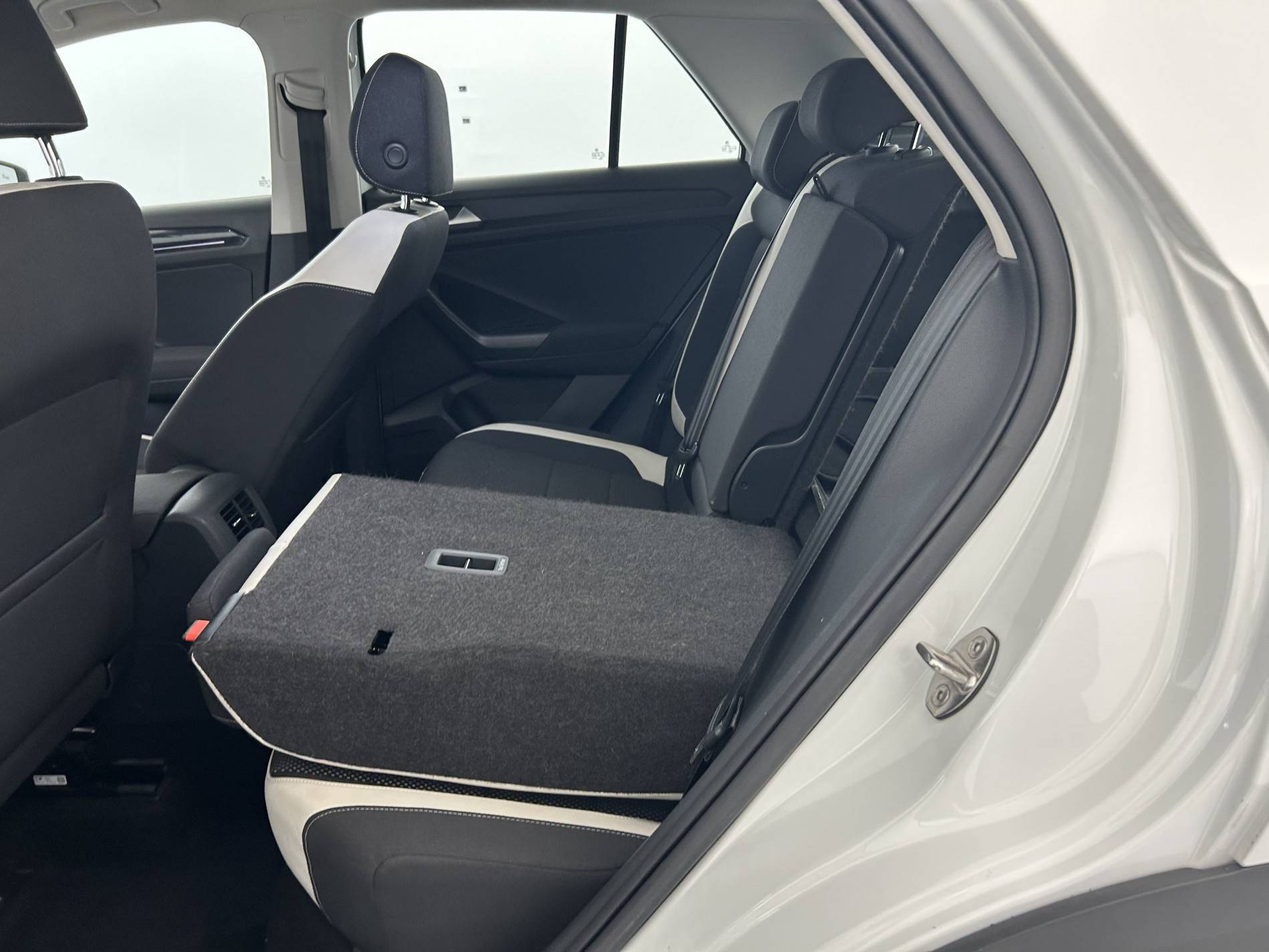 Vente en ligne Volkswagen T-Roc  1.5 TSI 150 EVO Start/Stop BVM6 au prix de 16 990 €