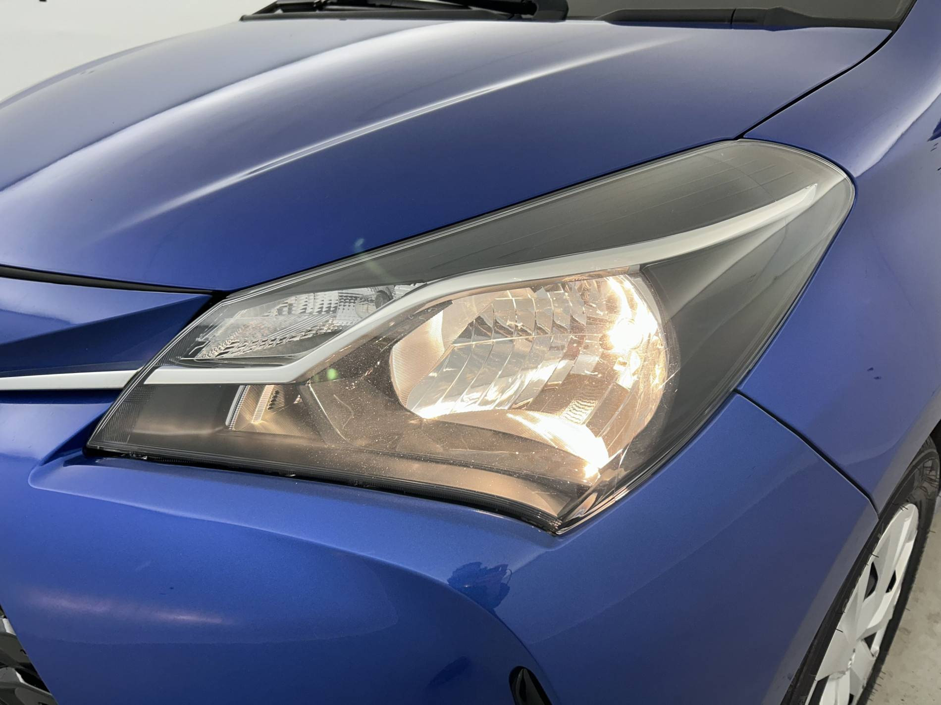 Vente en ligne Toyota Yaris Yaris 110 VVT-i au prix de 13 290 €