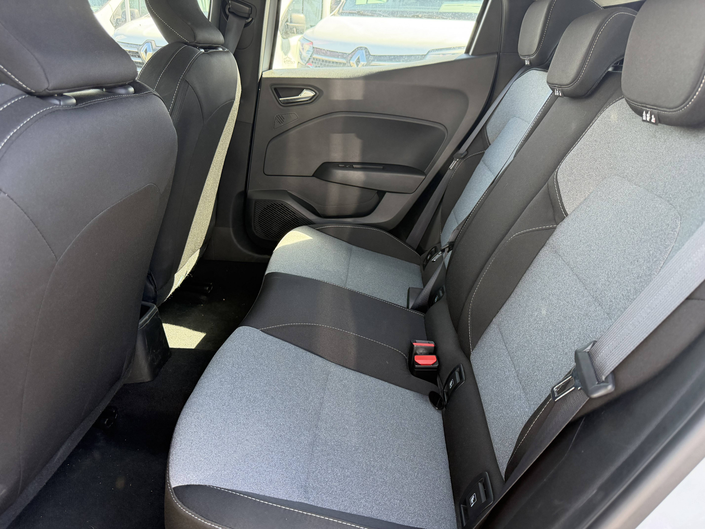 Vente en ligne Renault Clio 5 Clio SCe 65 ch GSR2 au prix de 15 690 €