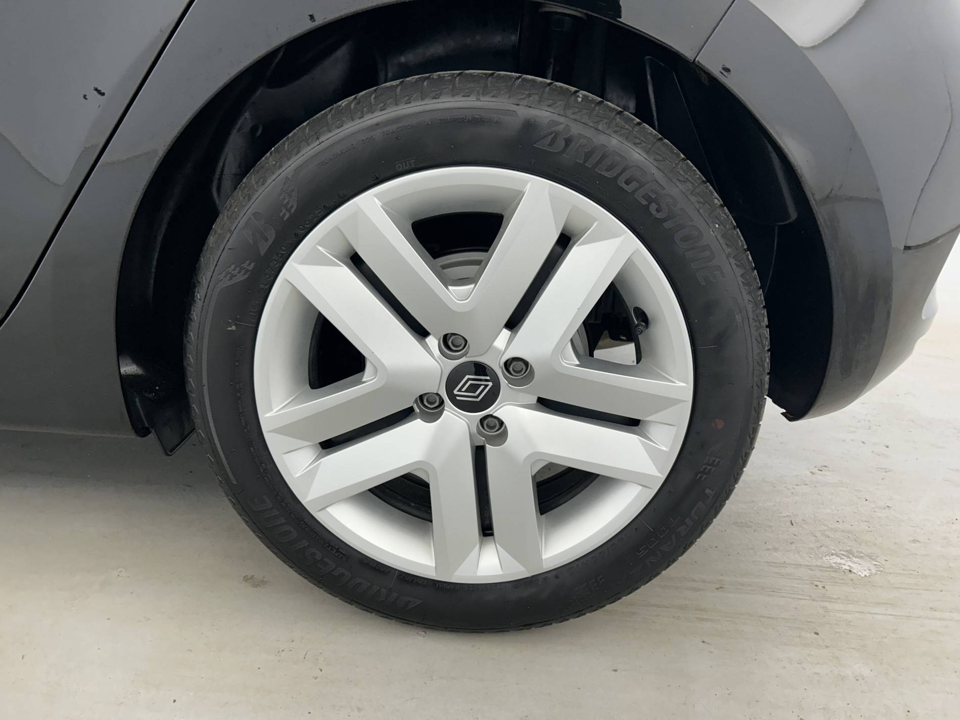 Vente en ligne Renault Clio 5 Clio E-Tech full hybrid 145 ch GSR2 au prix de 20 490 €