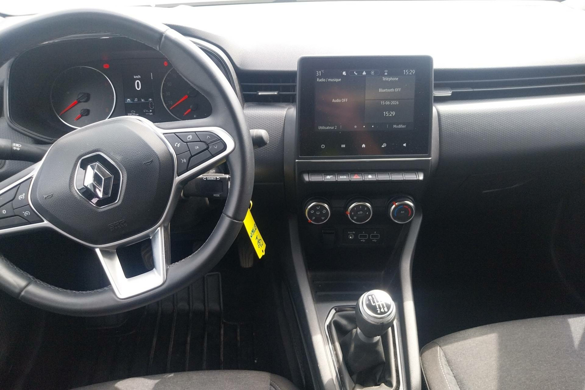 Vente en ligne Renault Clio 5 Clio TCe 90 au prix de 14 400 €