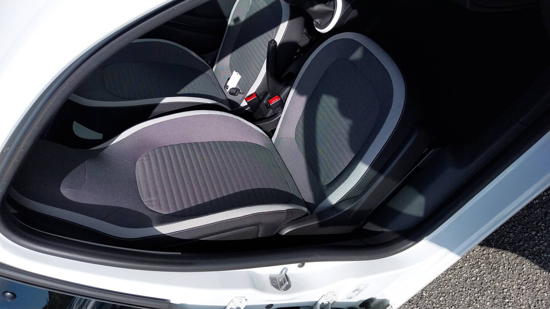 Vente en ligne Renault Twingo 3  SCe 65 - 21 au prix de 11 990 €