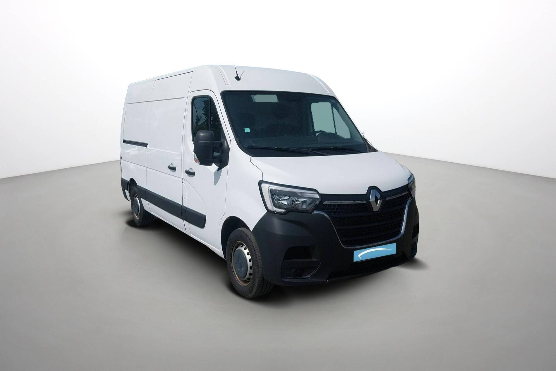 Vente en ligne Renault Master Fourgon MASTER FGN TRAC F3500 L2H2 BLUE DCI 135 au prix de 23 990 €