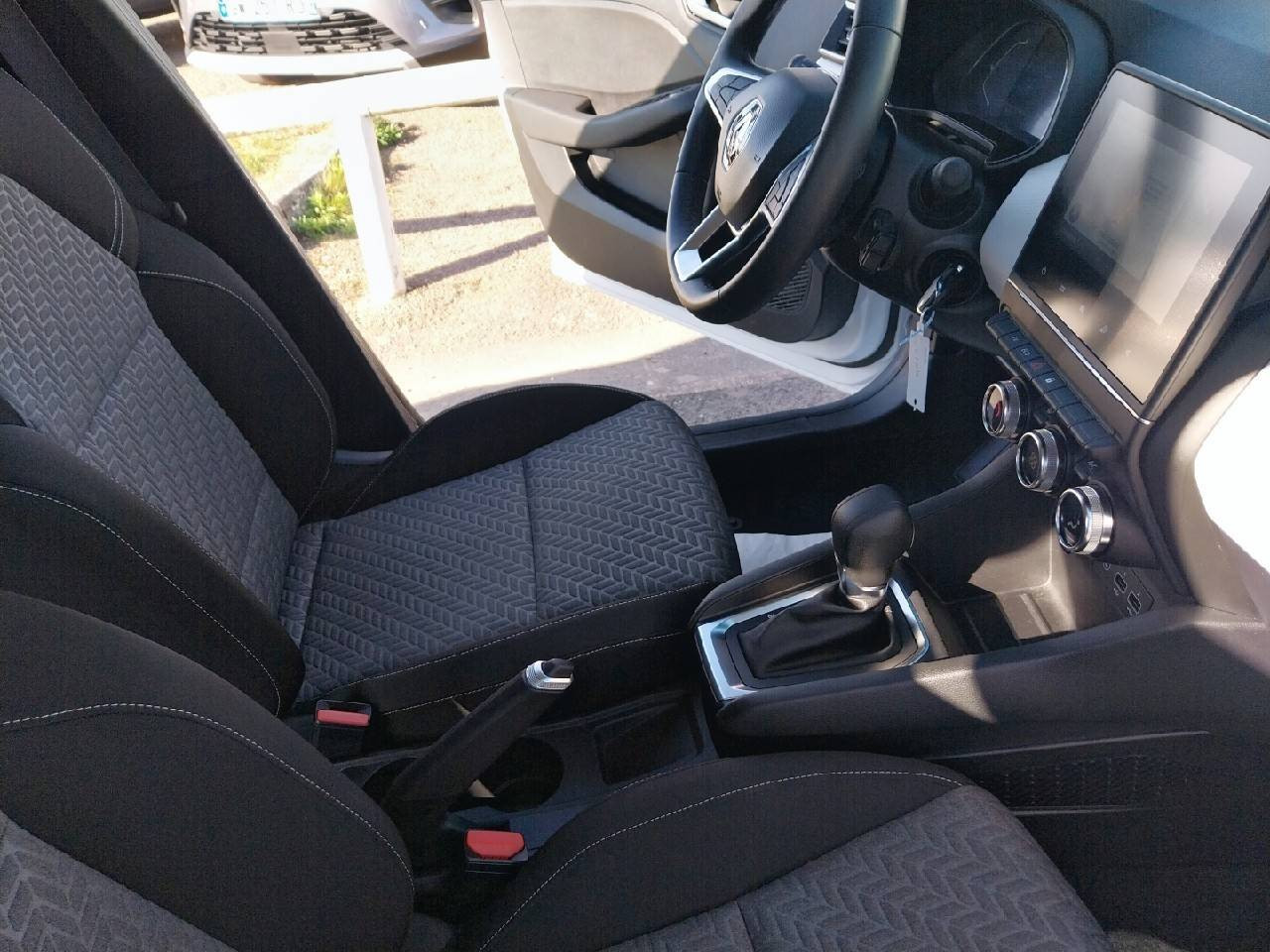 Vente en ligne Renault Clio 5 Clio E-Tech hybride 145 au prix de 16 490 €