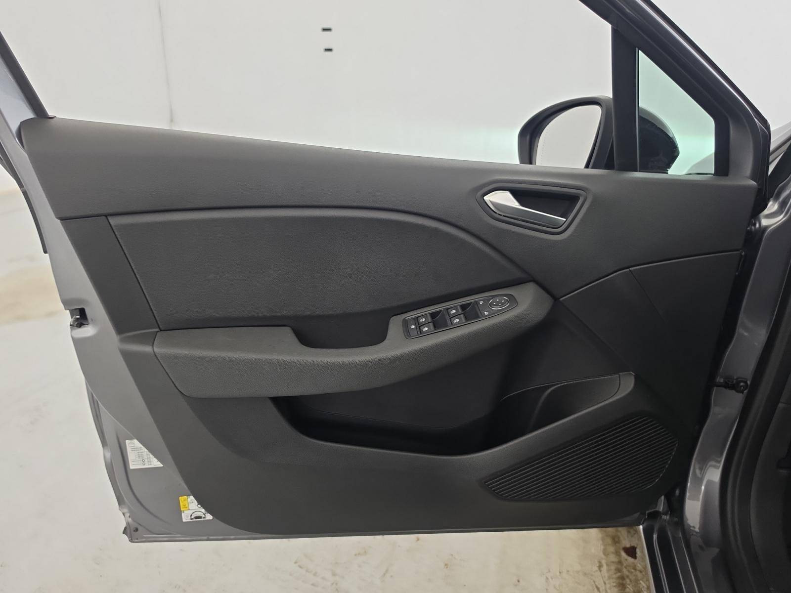 Vente en ligne Renault Clio 5 Clio TCe 100 GPL au prix de 14 291 €