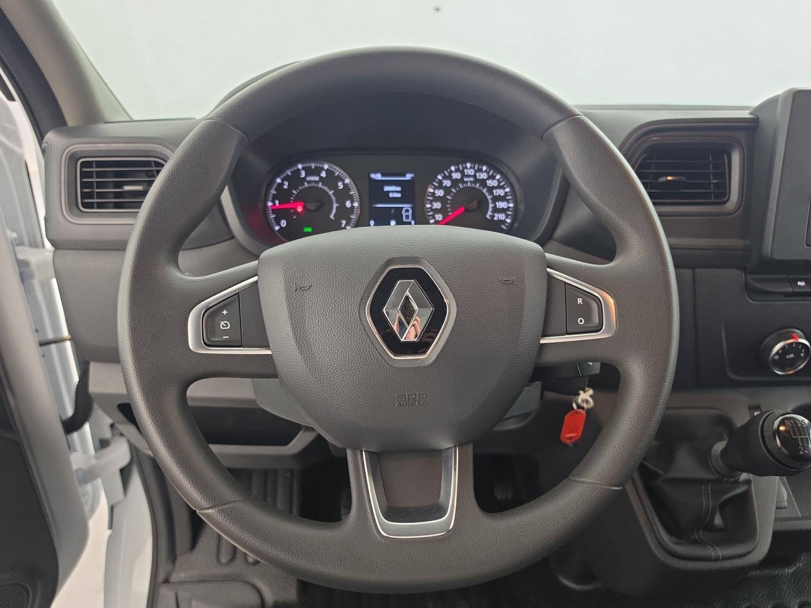 Vente en ligne Renault Master Fourgon MASTER FGN TRAC F3500 L2H2 BLUE DCI 135 au prix de 23 900 €