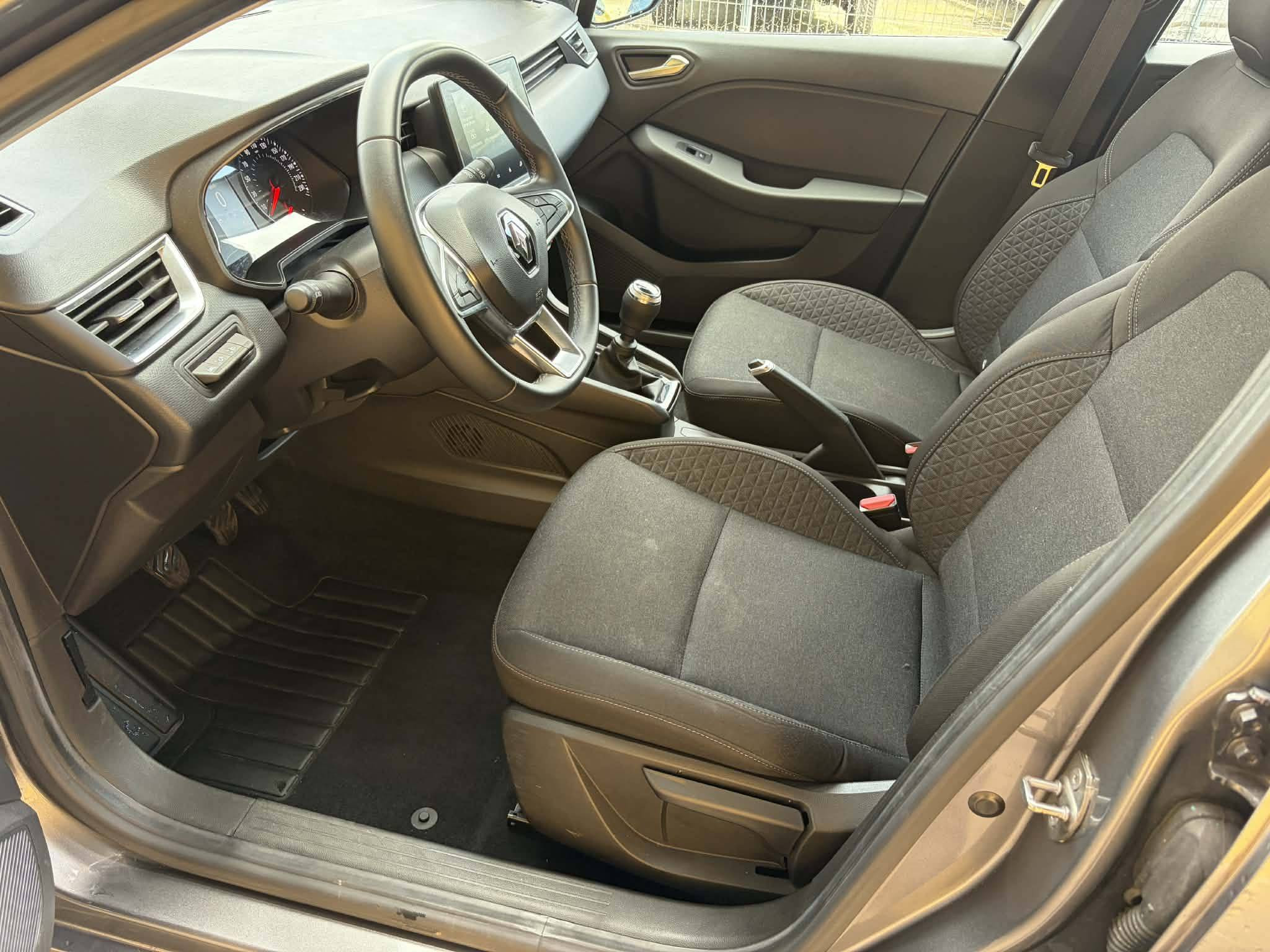 Vente en ligne Renault Clio 5 Clio TCe 90 au prix de 15 790 €