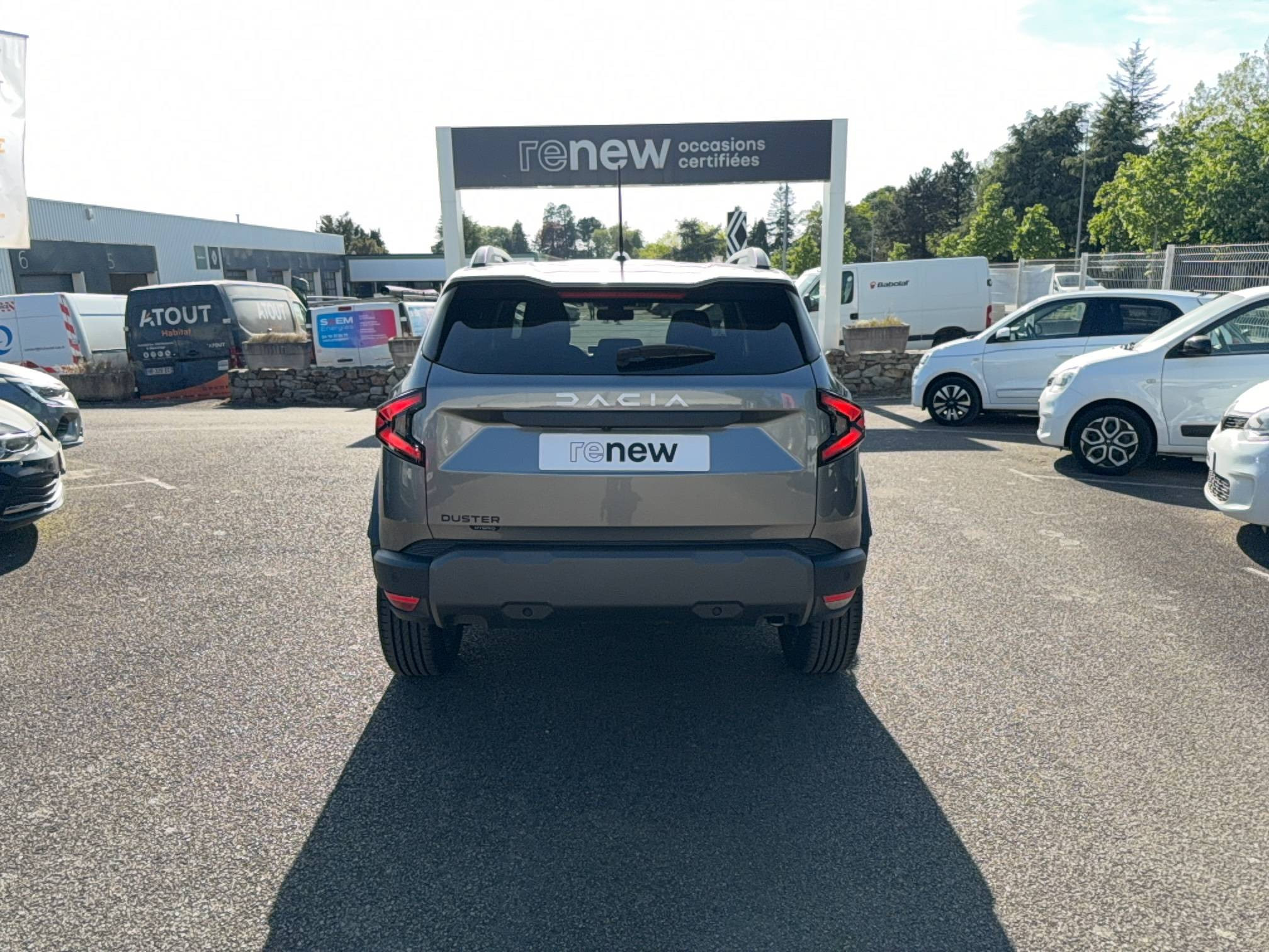 Vente en ligne Dacia Duster  Hybrid 140 au prix de 26 490 €