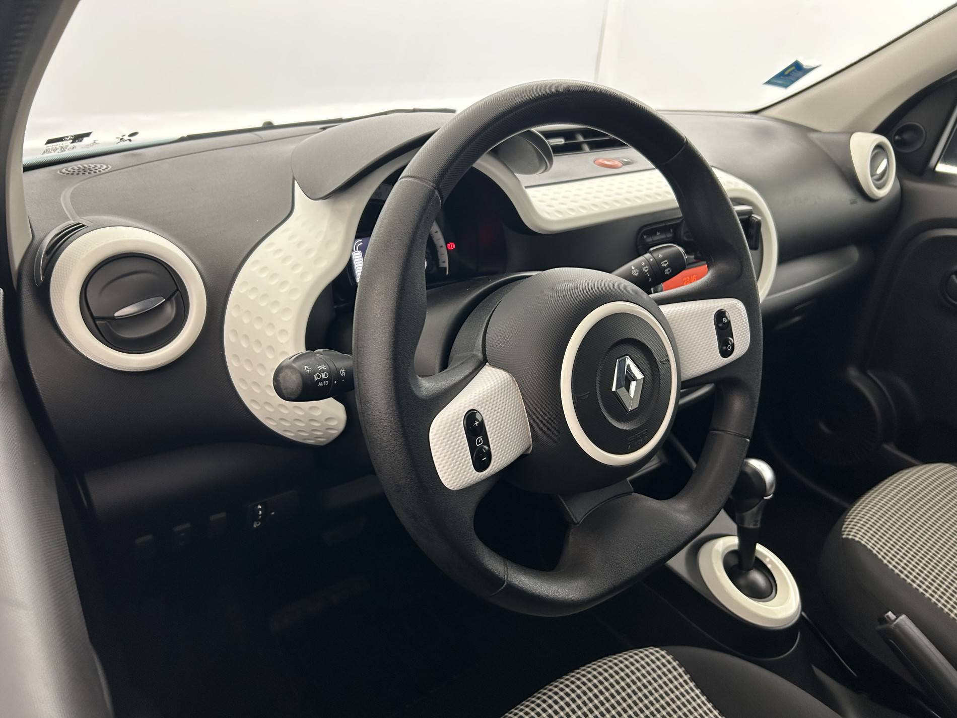 Vente en ligne Renault Twingo Electrique Twingo III Achat Intégral - 21 au prix de 9 490 €