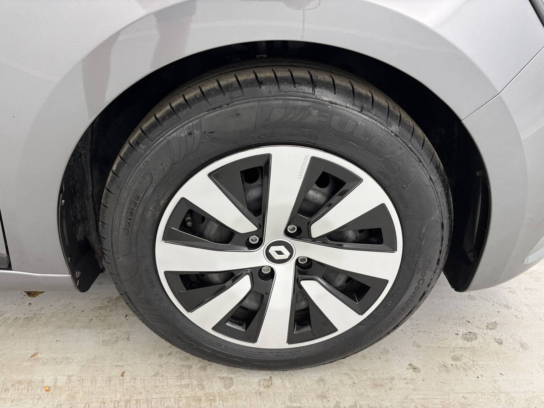 Vente en ligne Renault Clio 5 Clio TCe 90 au prix de 14 550 €